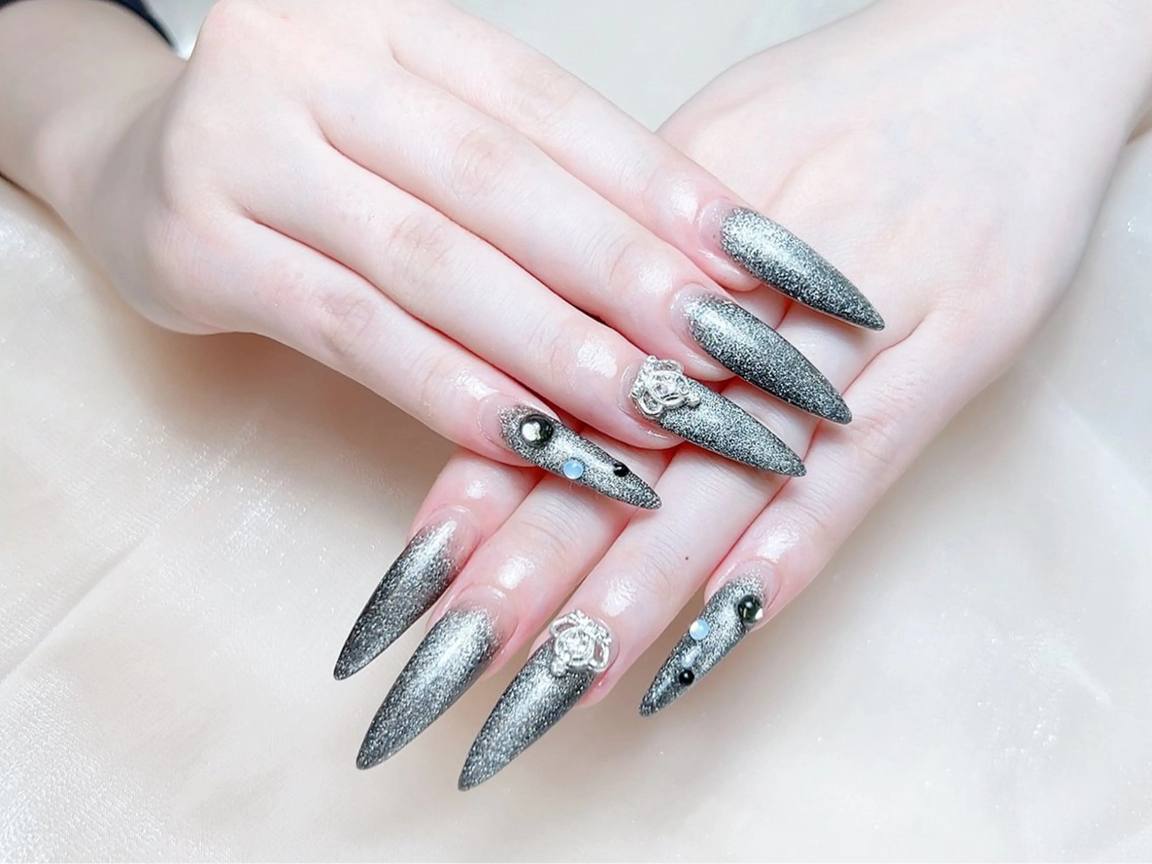 ネイル ハンドネイル M🌷nail 長さだし専門店のネイルデザイン