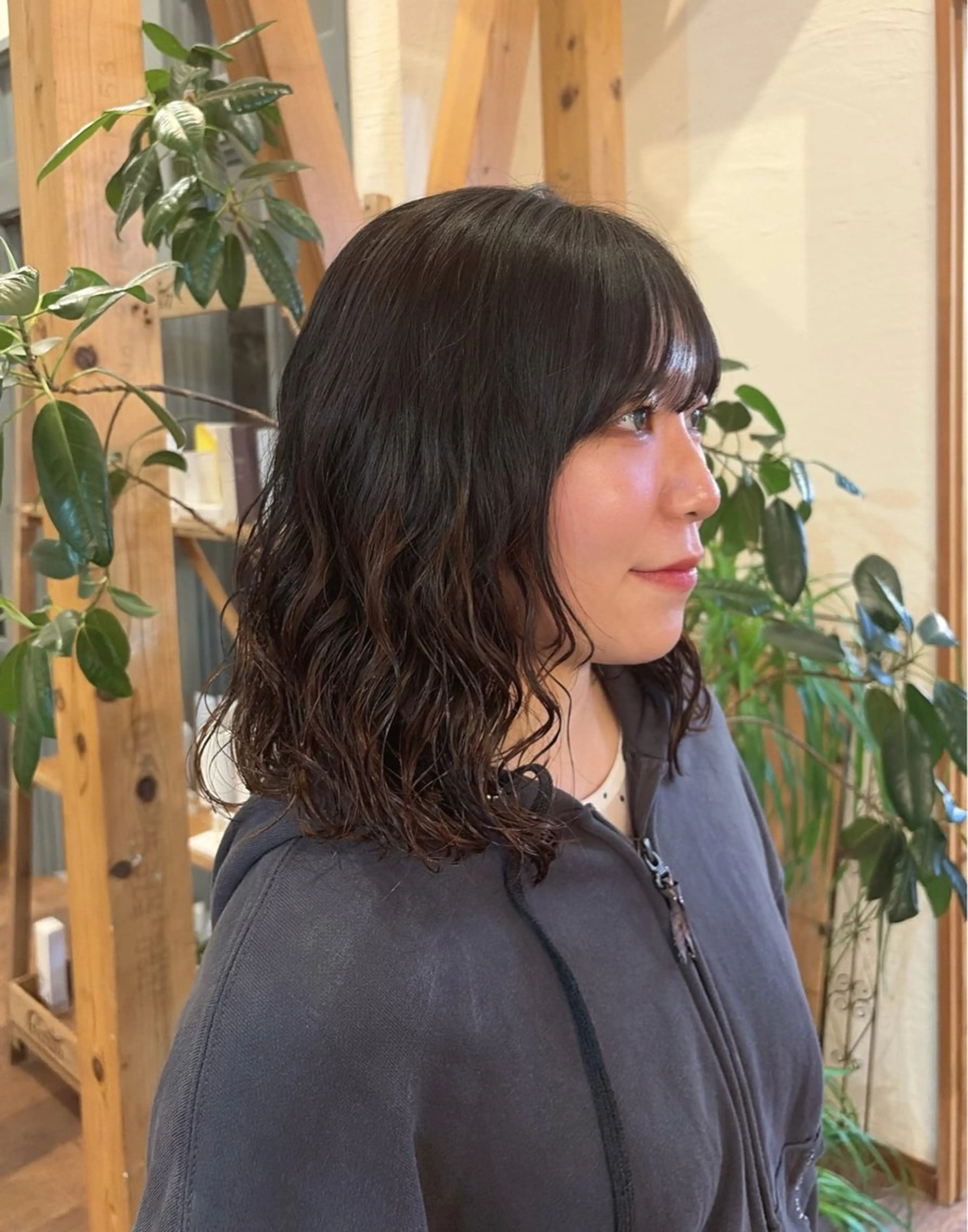 ミディアム パーマ ミディアムパーマ 似合わせカット 小川 モモのヘアスタイル