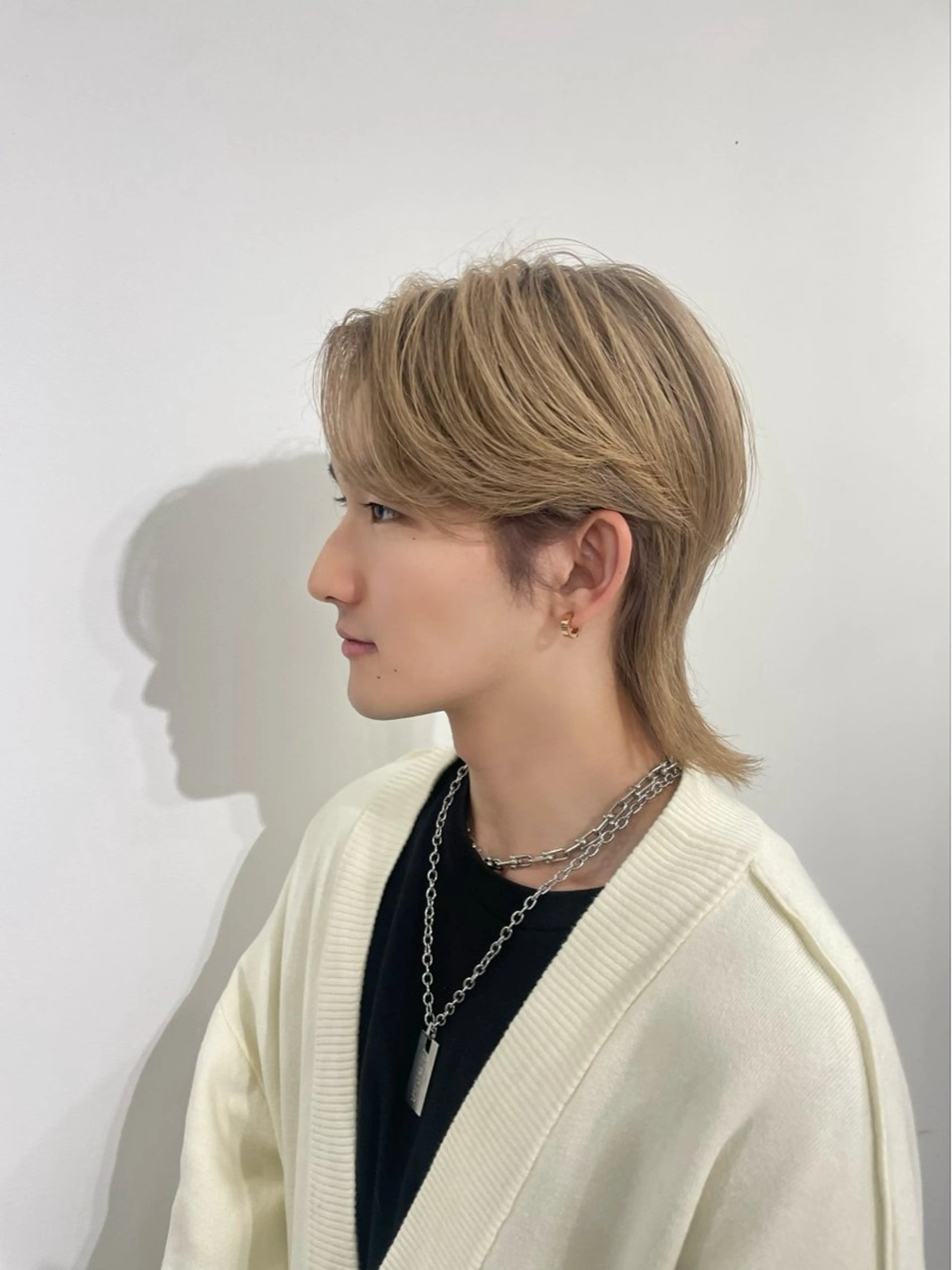 カラー メンズ メンズブリーチ メンズウルフカット ブリーチ ブロンド ウルフカット ブリーチカラー 🎀ヒナ/トモカ🎀のヘアスタイル