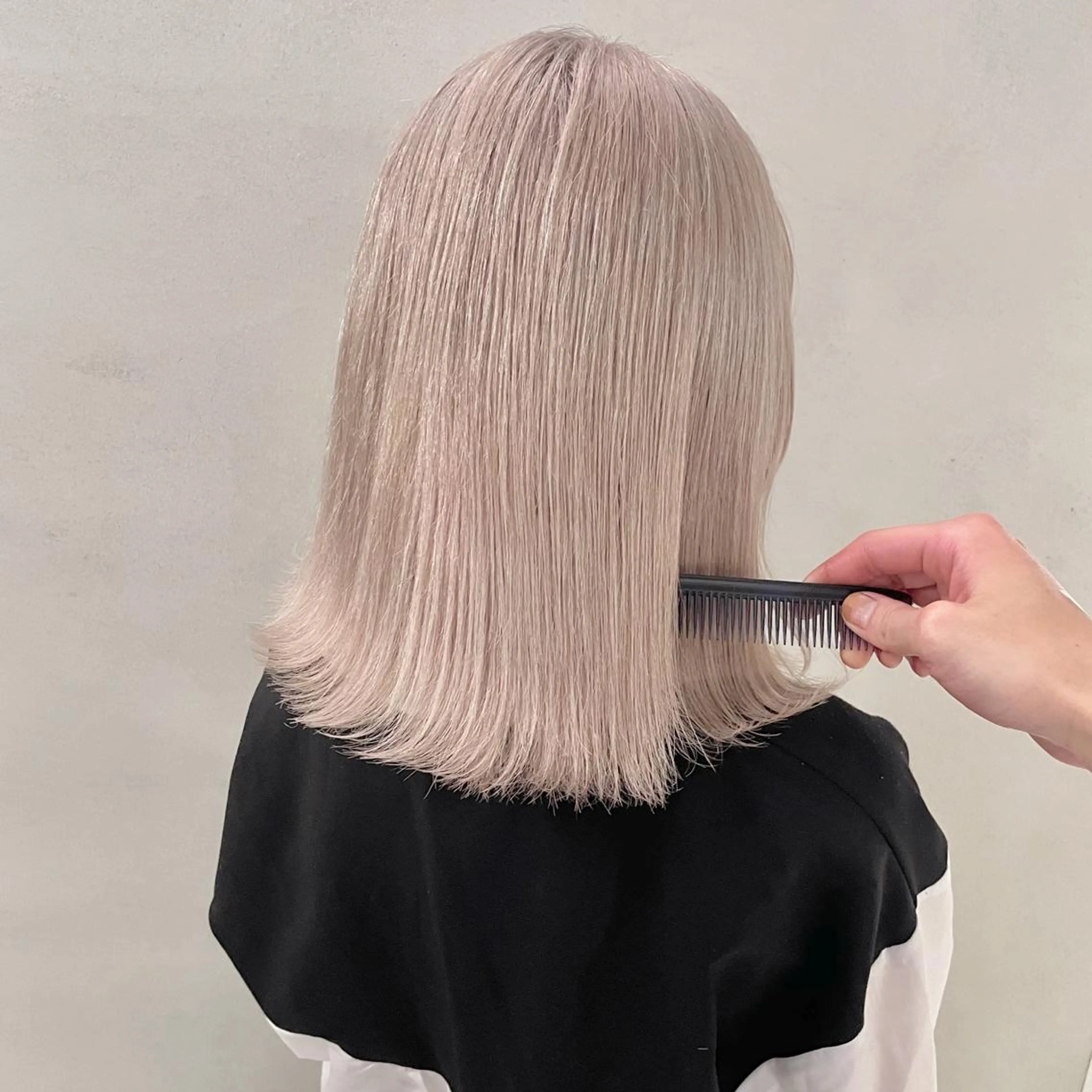 セミロング カラー ハイトーンカラー ヘアカラー トリートメント MiL所属・✨ハイトーン✨ 濱田知孝のヘアスタイル