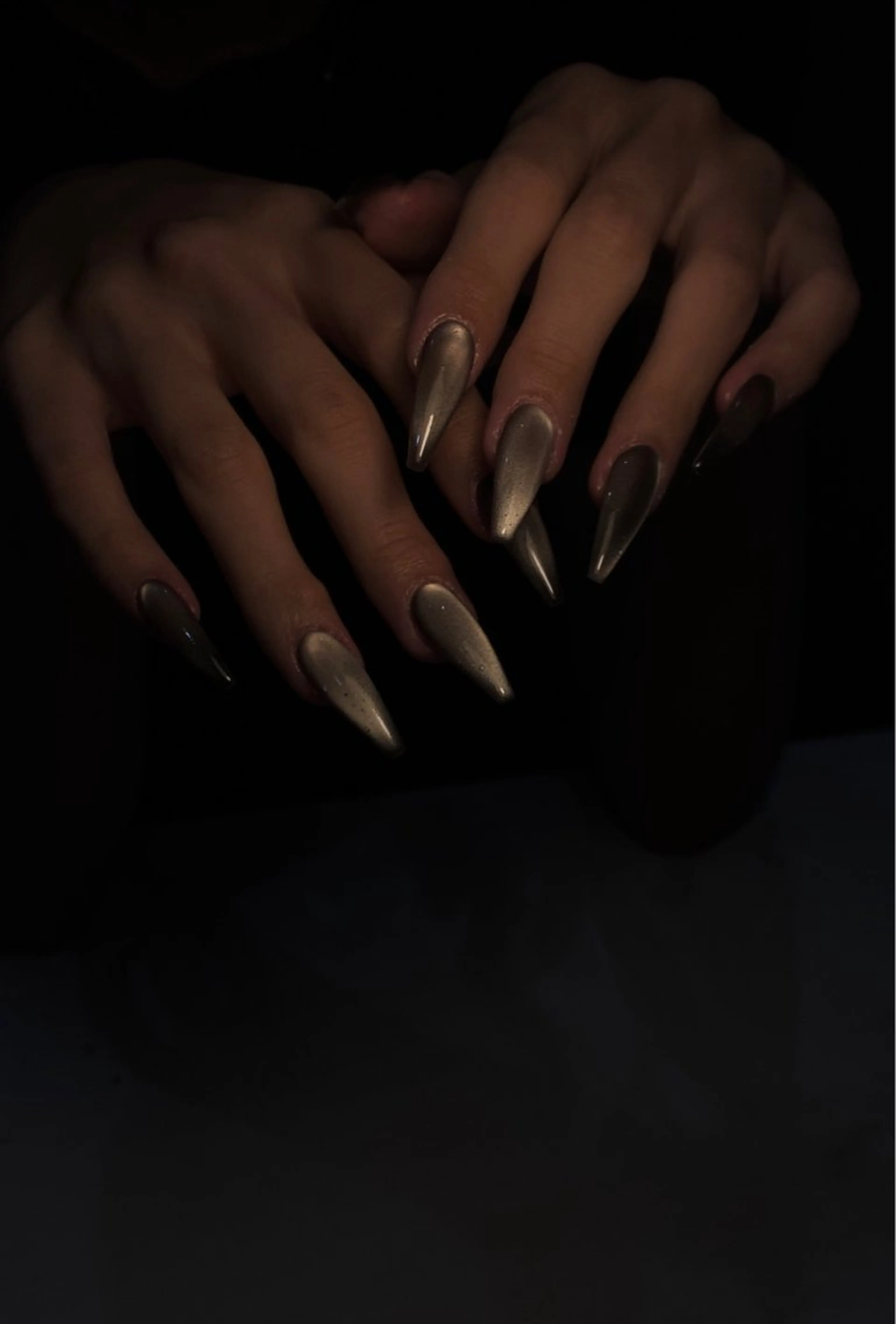 ネイル ブラウン マグネットネイル ハンドネイル ハンドケア 渡邉あい/青山/ simpleのネイルデザイン