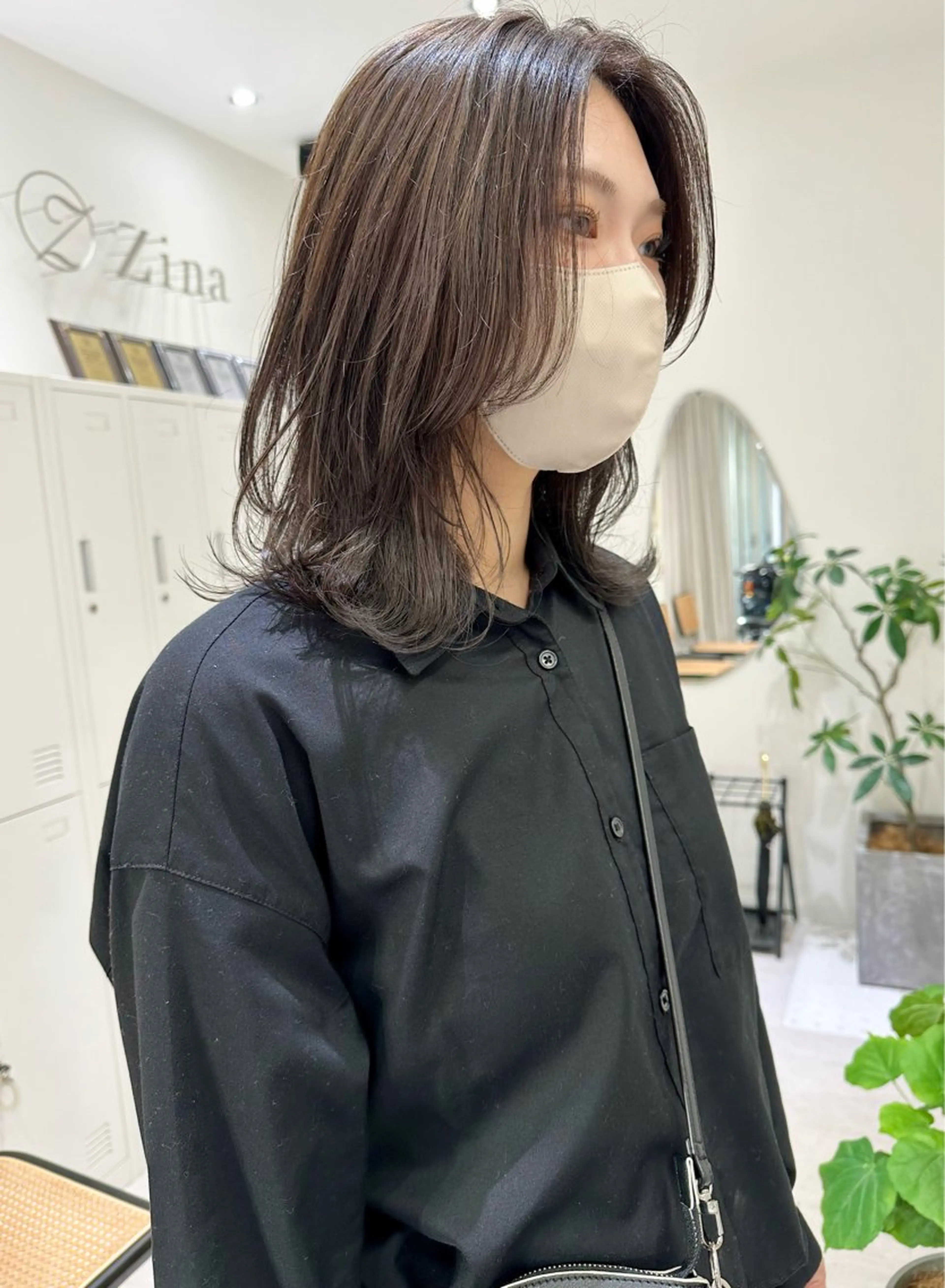 ミディアム カラー グレージュ ハイライトカラー ハイライト レイヤー/ボブ/ 顔周り/yukinaのヘアスタイル