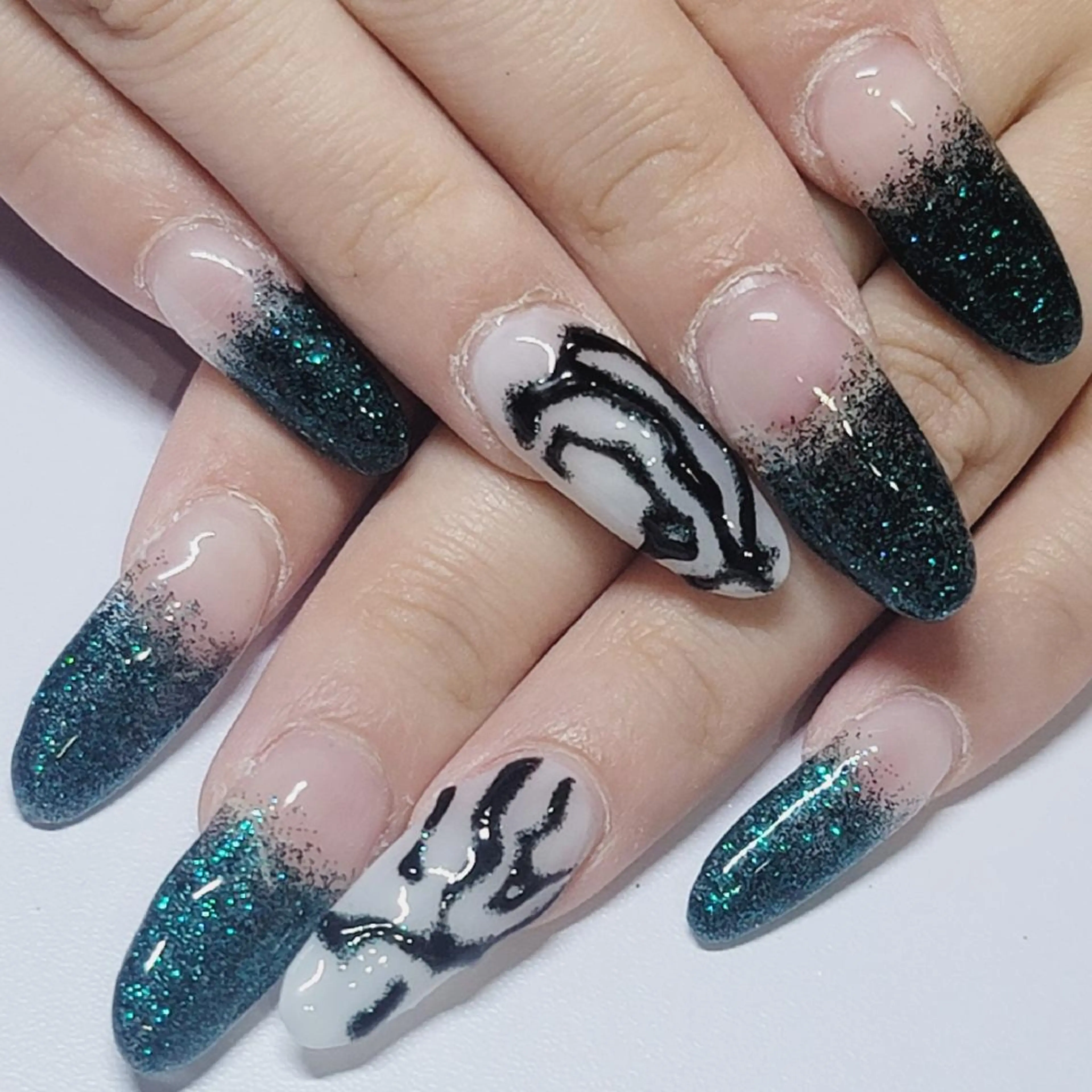 ネイル アートネイル グラデーション グリーン ラメ(グリッター) ハンドネイル よしだ ひろきのネイルデザイン