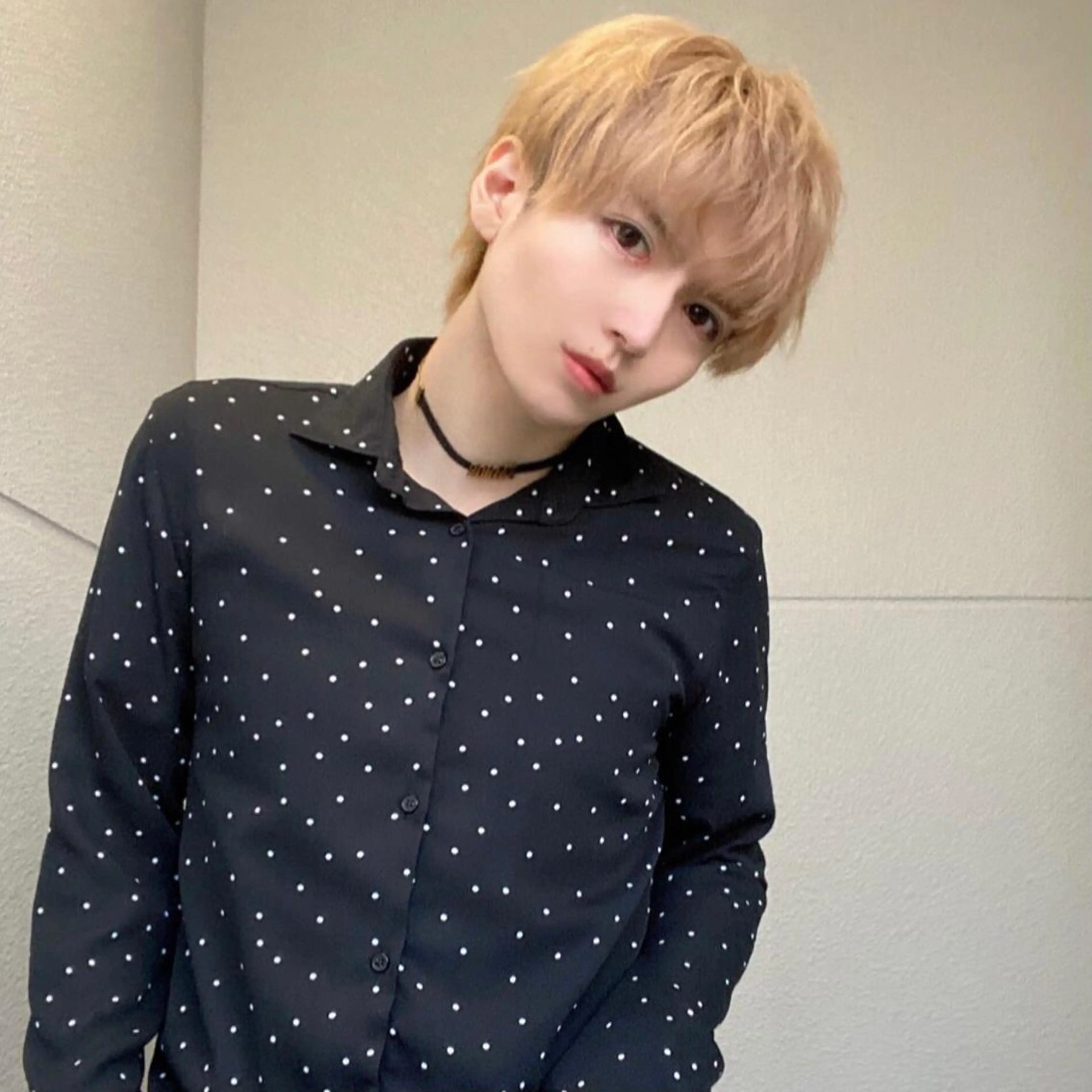 ショート カラー メンズ ヘアカラー シールエクステ特化 ハイトーン、NANAのヘアスタイル