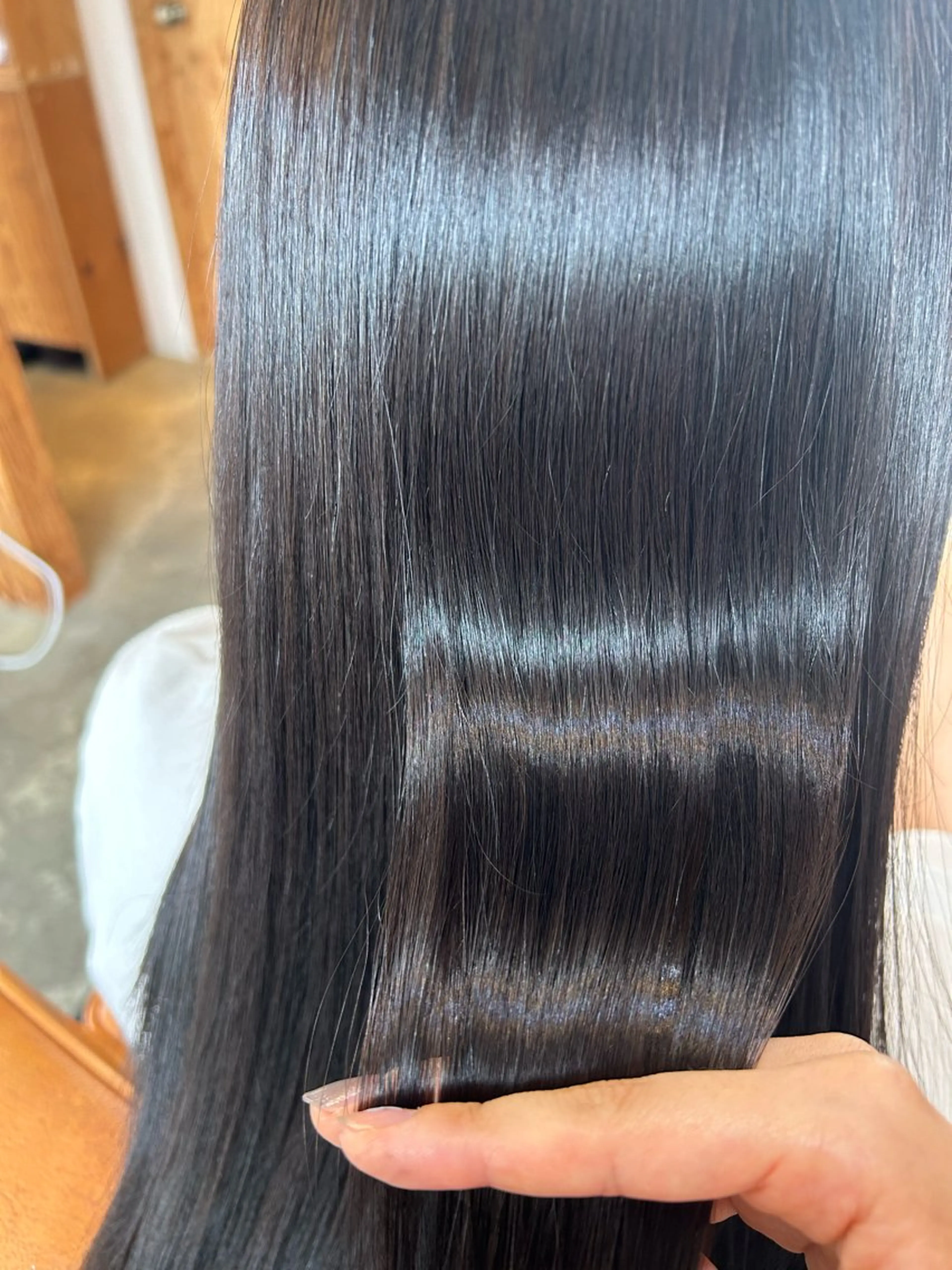 ロング カラー 鏡原 実和のヘアスタイル