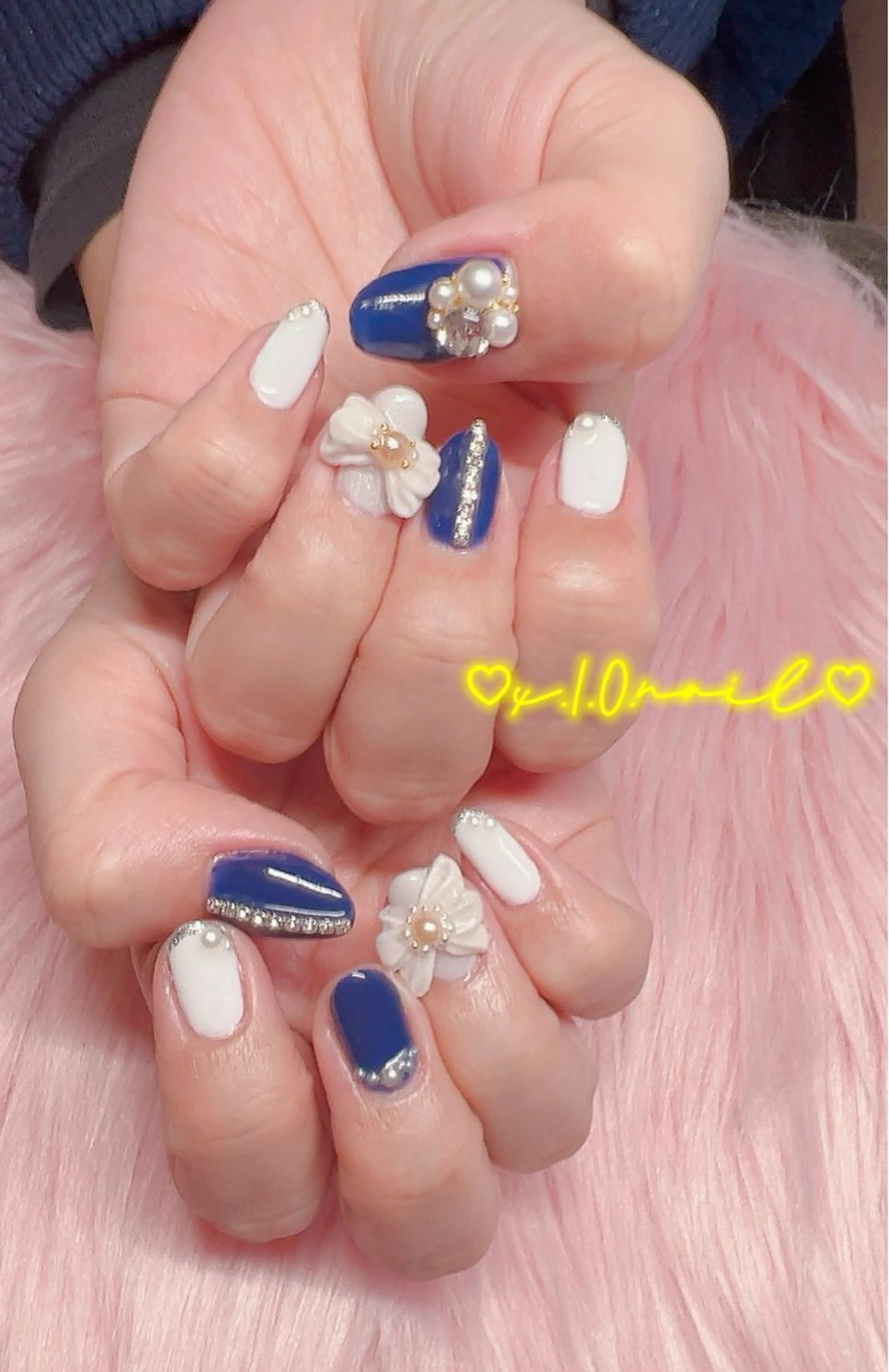 ネイル アニマル柄 アートネイル ネイビー ニュアンスネイル ネイルチップ ハンドネイル x.1.0.nail ♡Cのネイルデザイン