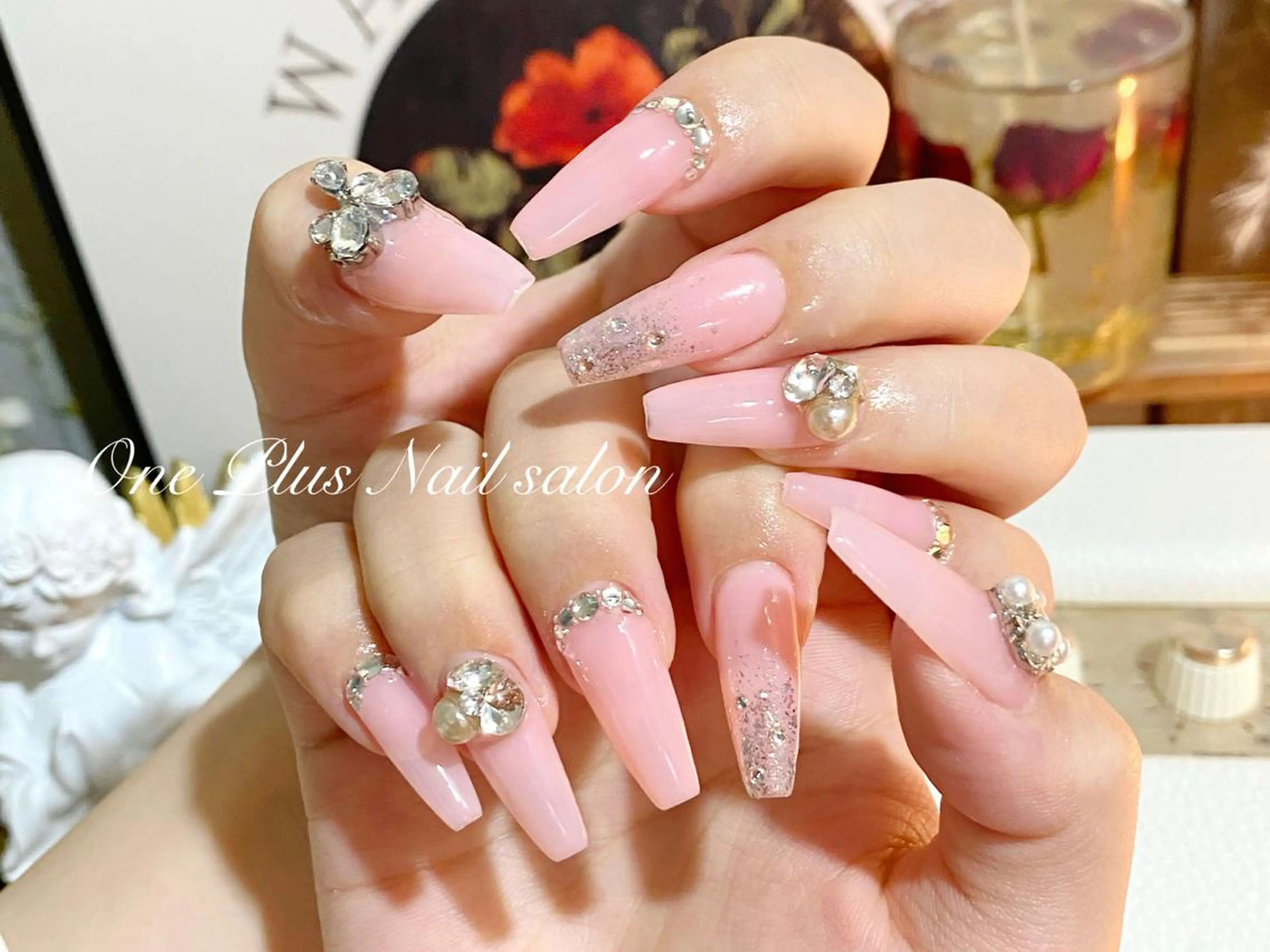 ネイル One Plus Nail Salonのネイルデザイン