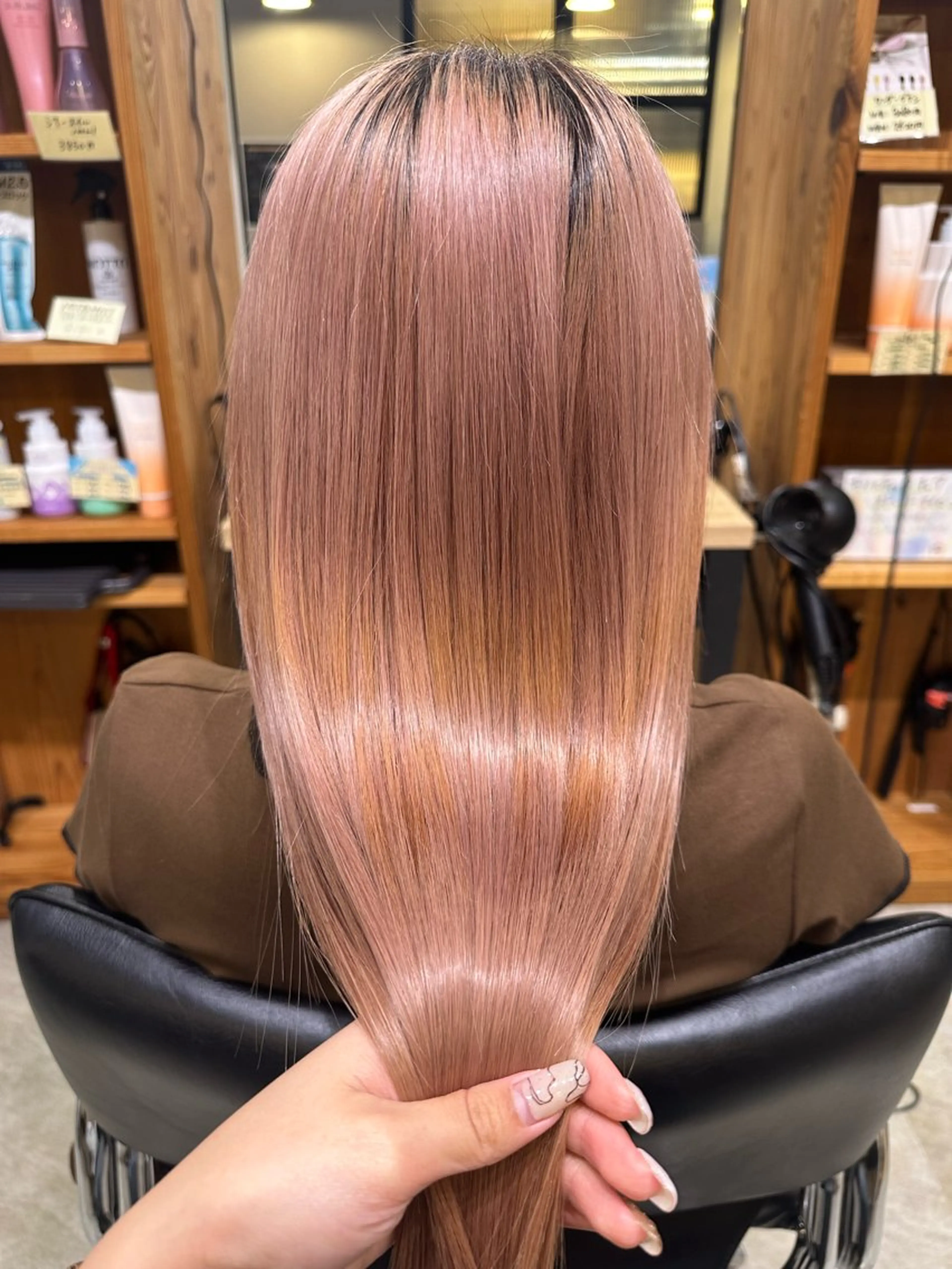 ロング カラー 髪質改善 トリートメント ヘアカラー トリートメント 伊藤 旭華のヘアスタイル