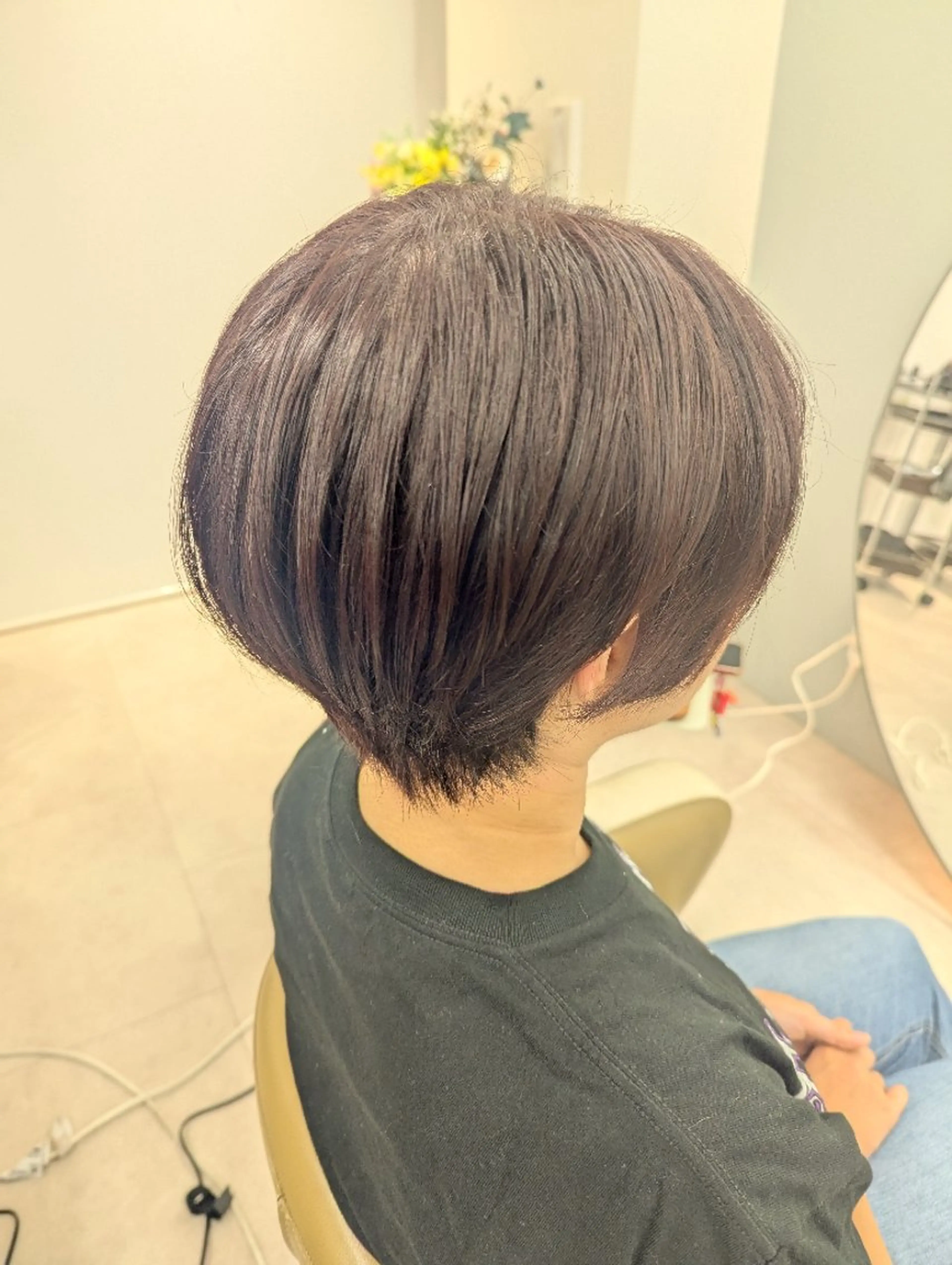 ショート カラー 桑原 彩花のヘアスタイル