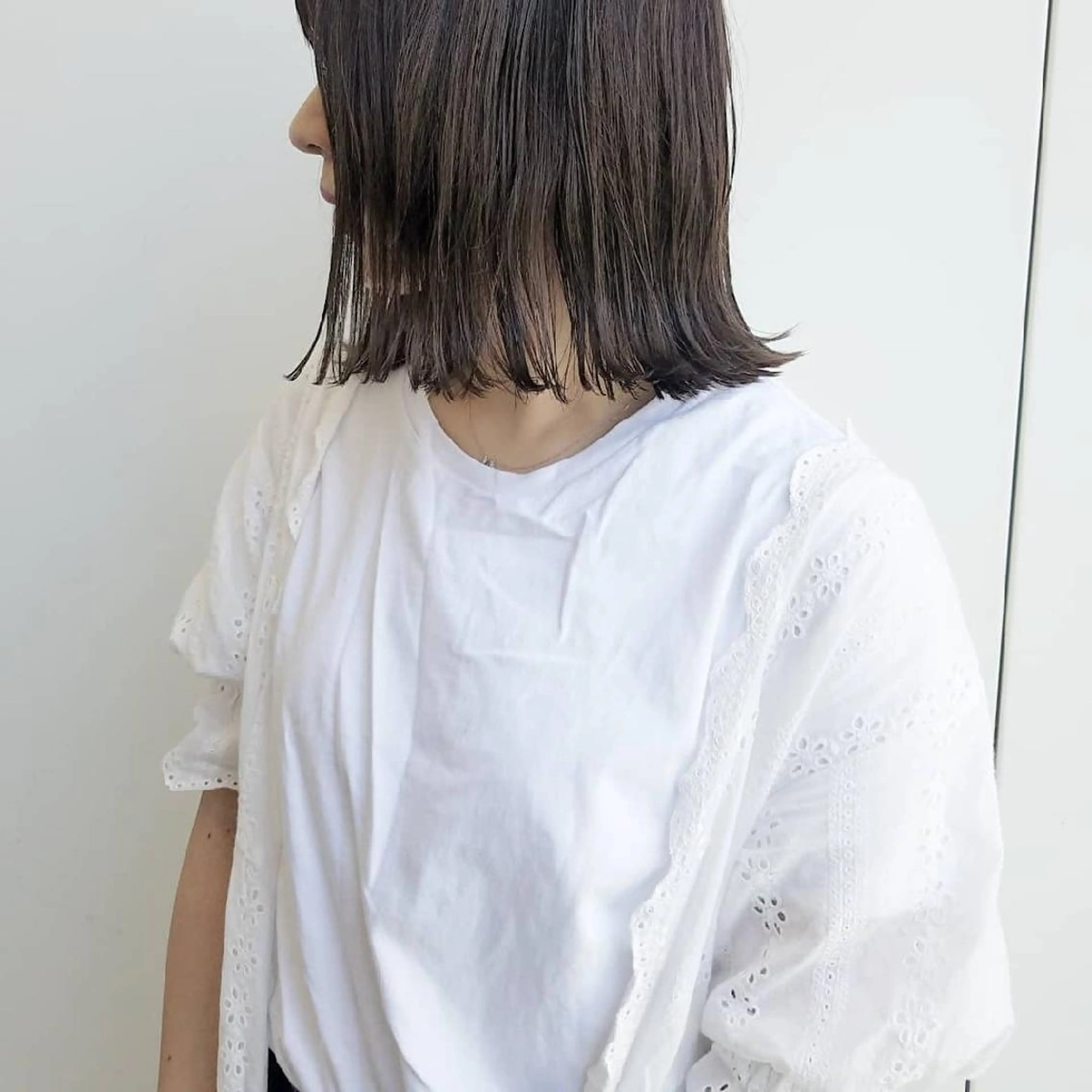 ミディアム カラー ヘアアレンジ パーマ iplus まつげ、眉毛、耳つぼのマツエク・マツパデザイン