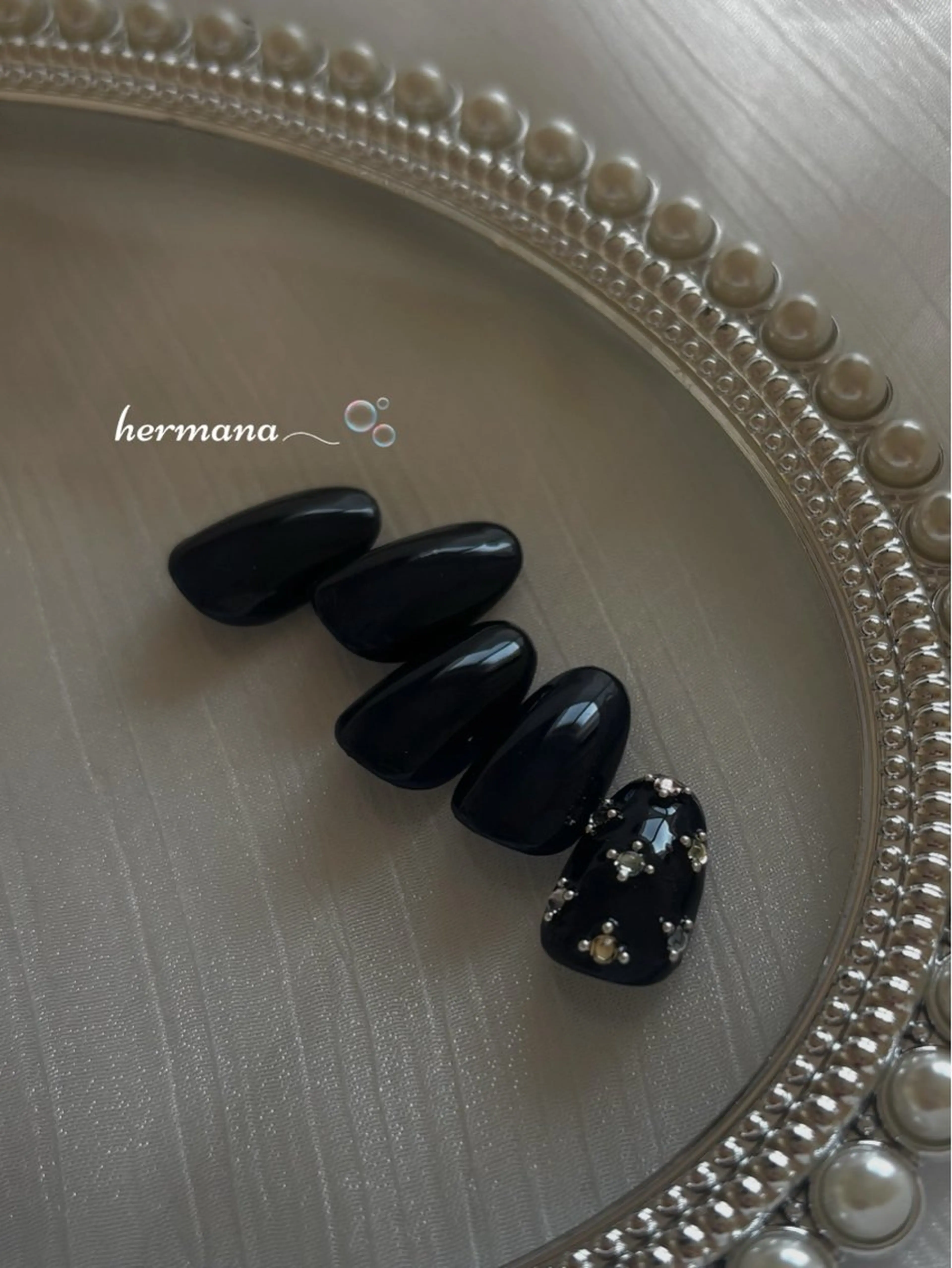 ネイル 伊藤 菜緒のネイルデザイン