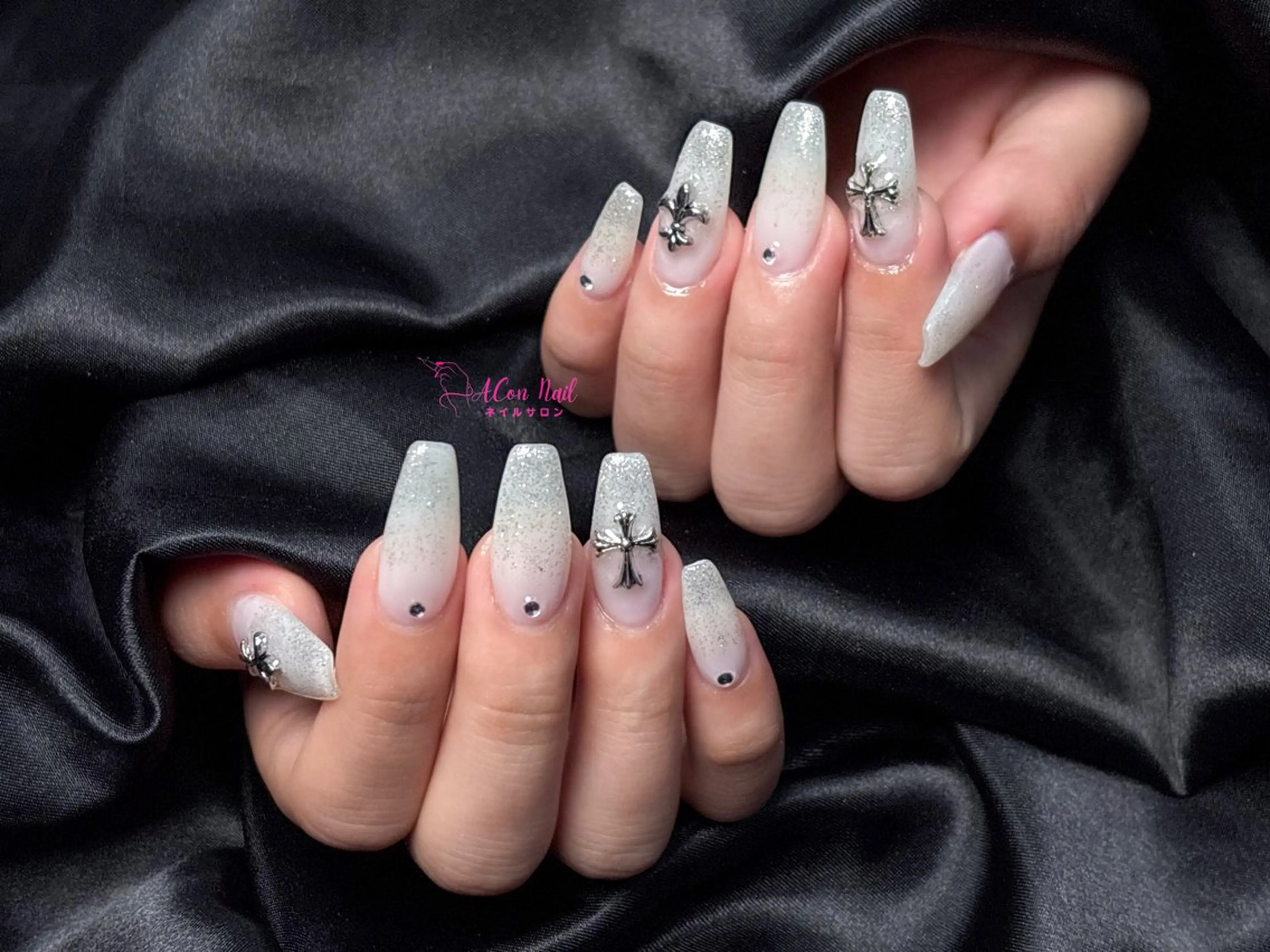 ネイル 桜ネイル 長さ出し フラワーネイル フレンチネイル ジェルネイル ハンドネイル AConNailSalon所属・ACon NailSalonのネイルデザイン