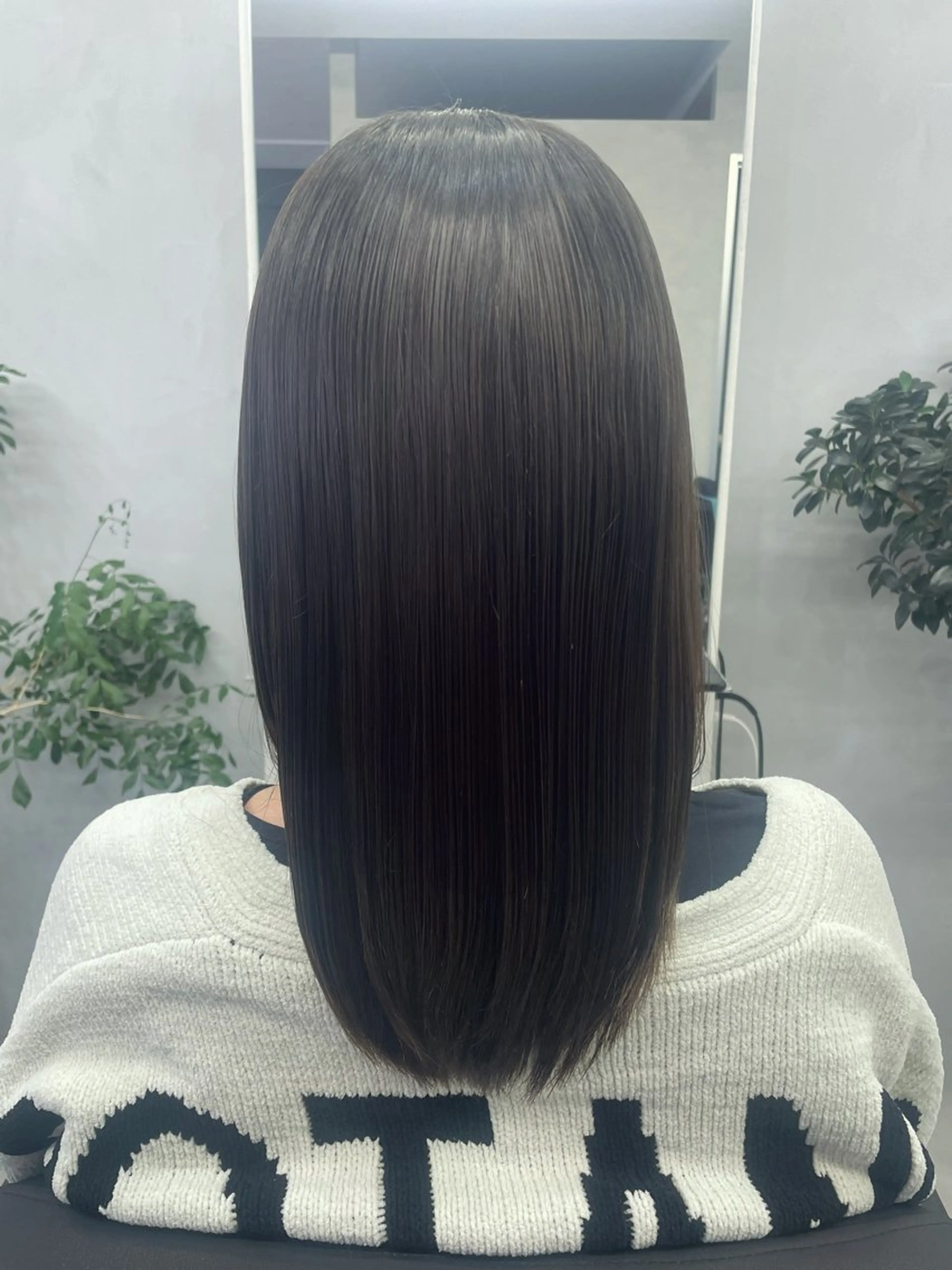 セミロング ヘアカラー トリートメント GHØAT【ゴート】 さおりのヘアスタイル