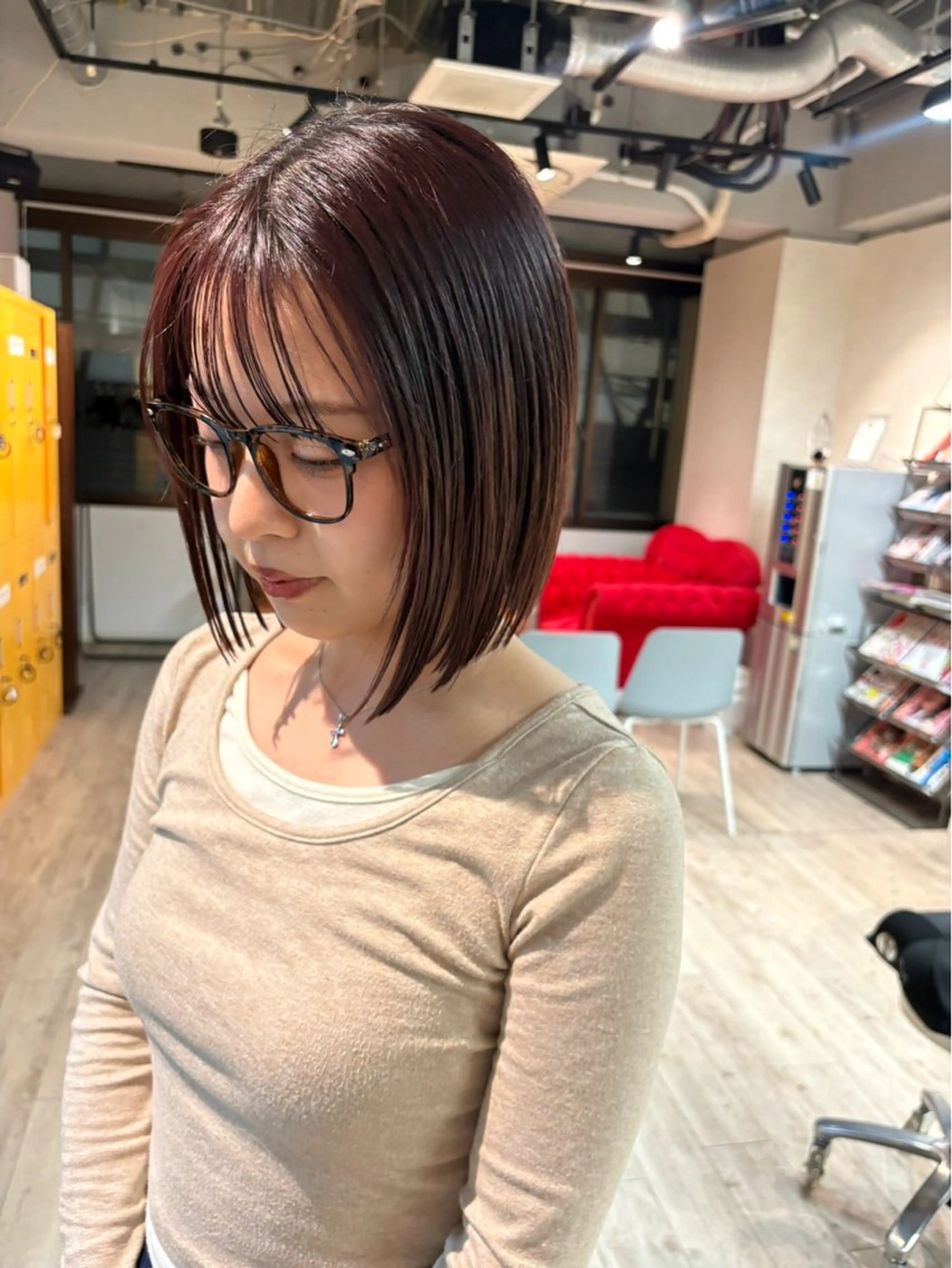 ショート カラー 満岡 聖奈のヘアスタイル