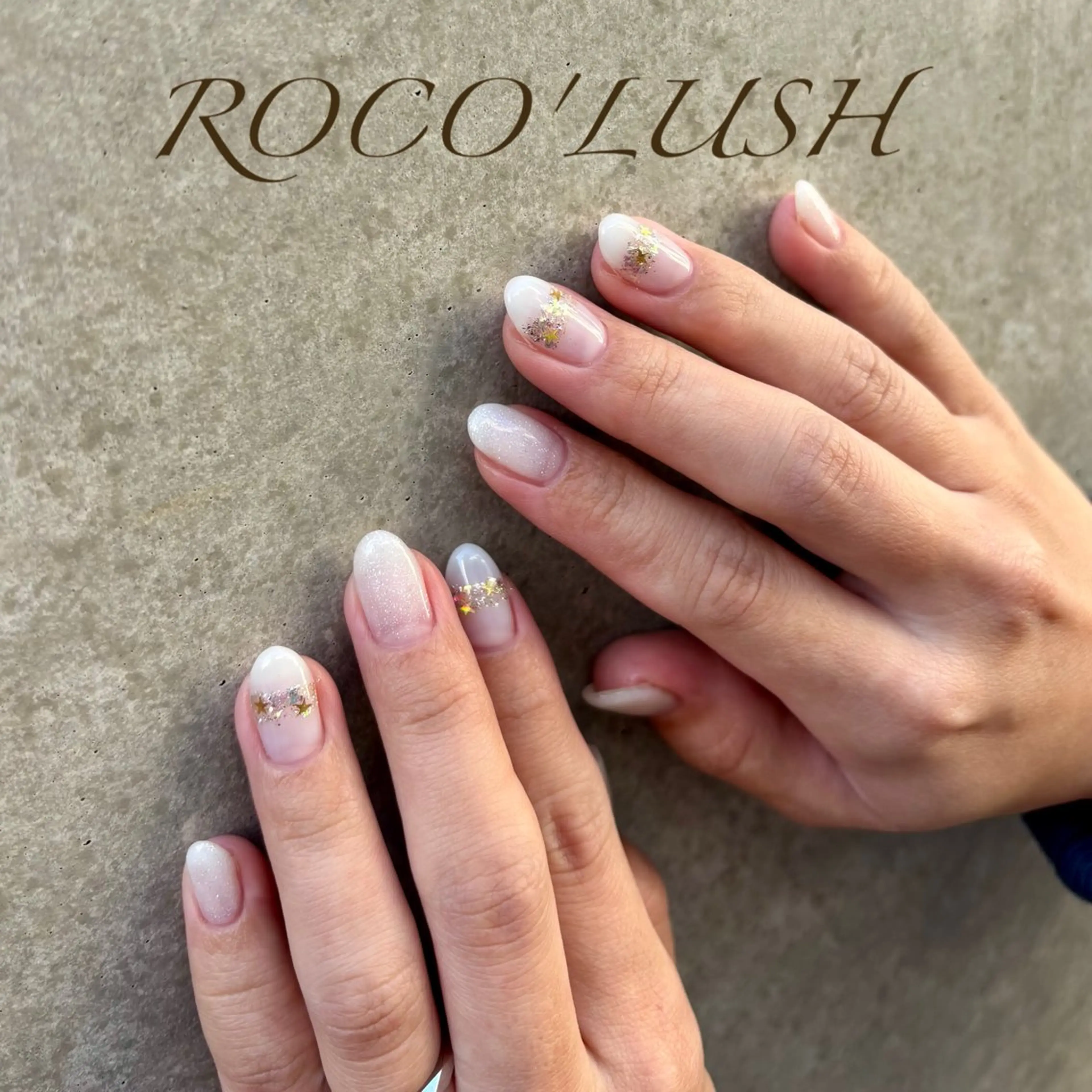 ネイル キラキラネイル オフィスネイル ワンカラーネイル シンプルネイル ホワイト 🌸ロコラッシュ 恵比寿🌸のネイルデザイン