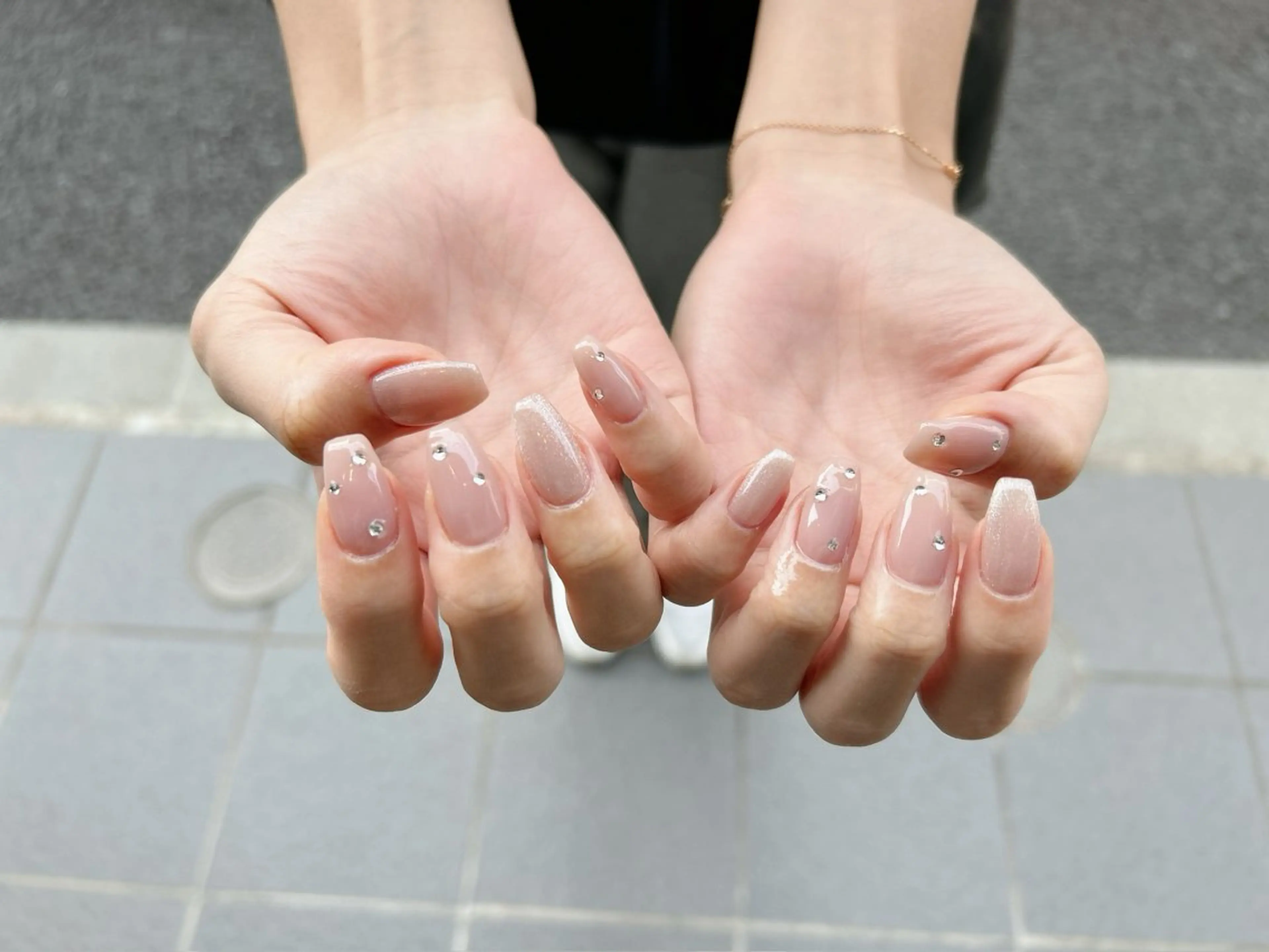 ネイル シンプルネイル ストーンネイル 赤羽Urbansea Yanaiのネイルデザイン