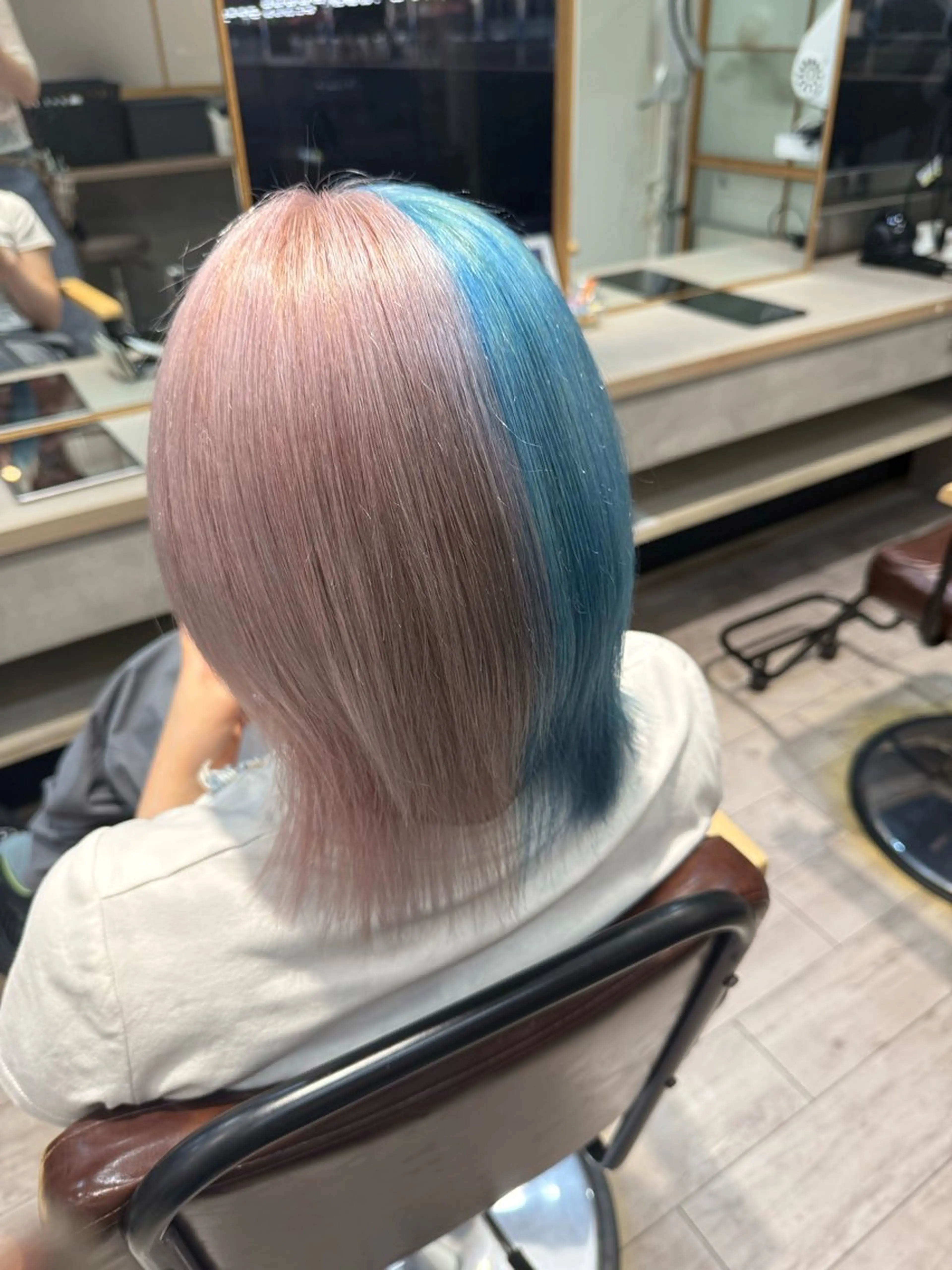 カラー ヘアカラー 高山 穂香のヘアスタイル