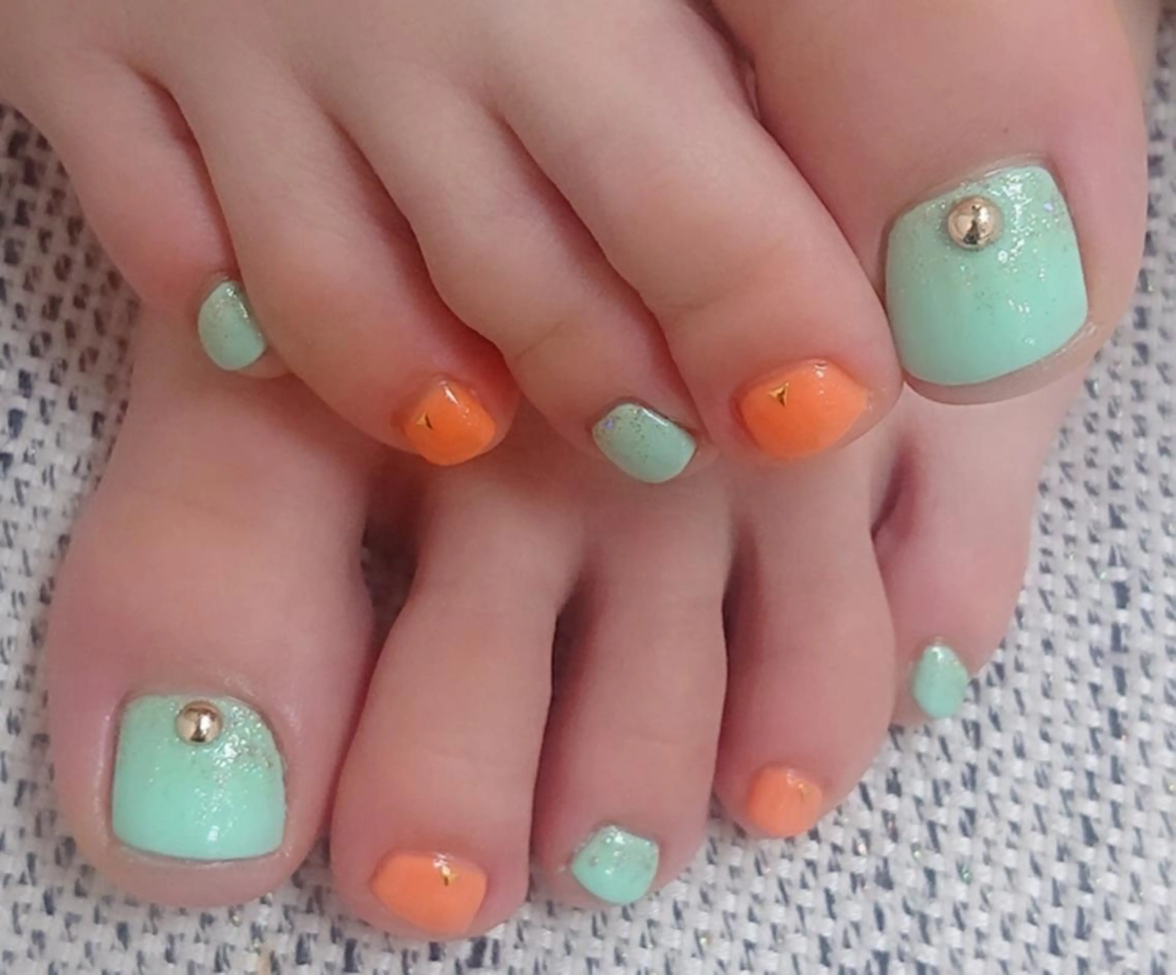 ネイル 🍒当日もOK🍒 𝑳𝑼𝑵𝑨花井のネイルデザイン