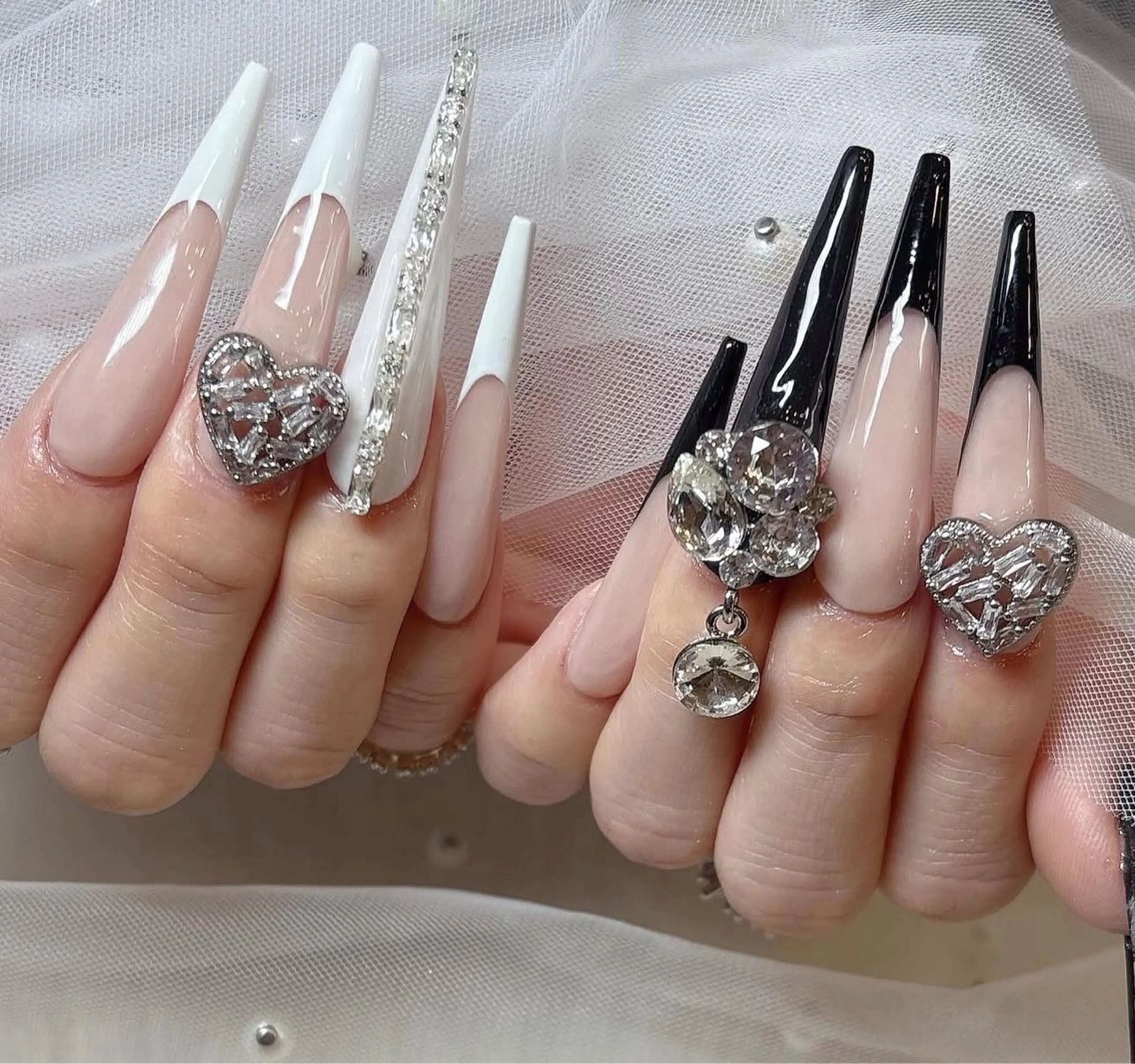 ネイル グラデーション キラキラネイル ワンカラーネイル 冬ネイル Jenn Nail Salonのネイルデザイン