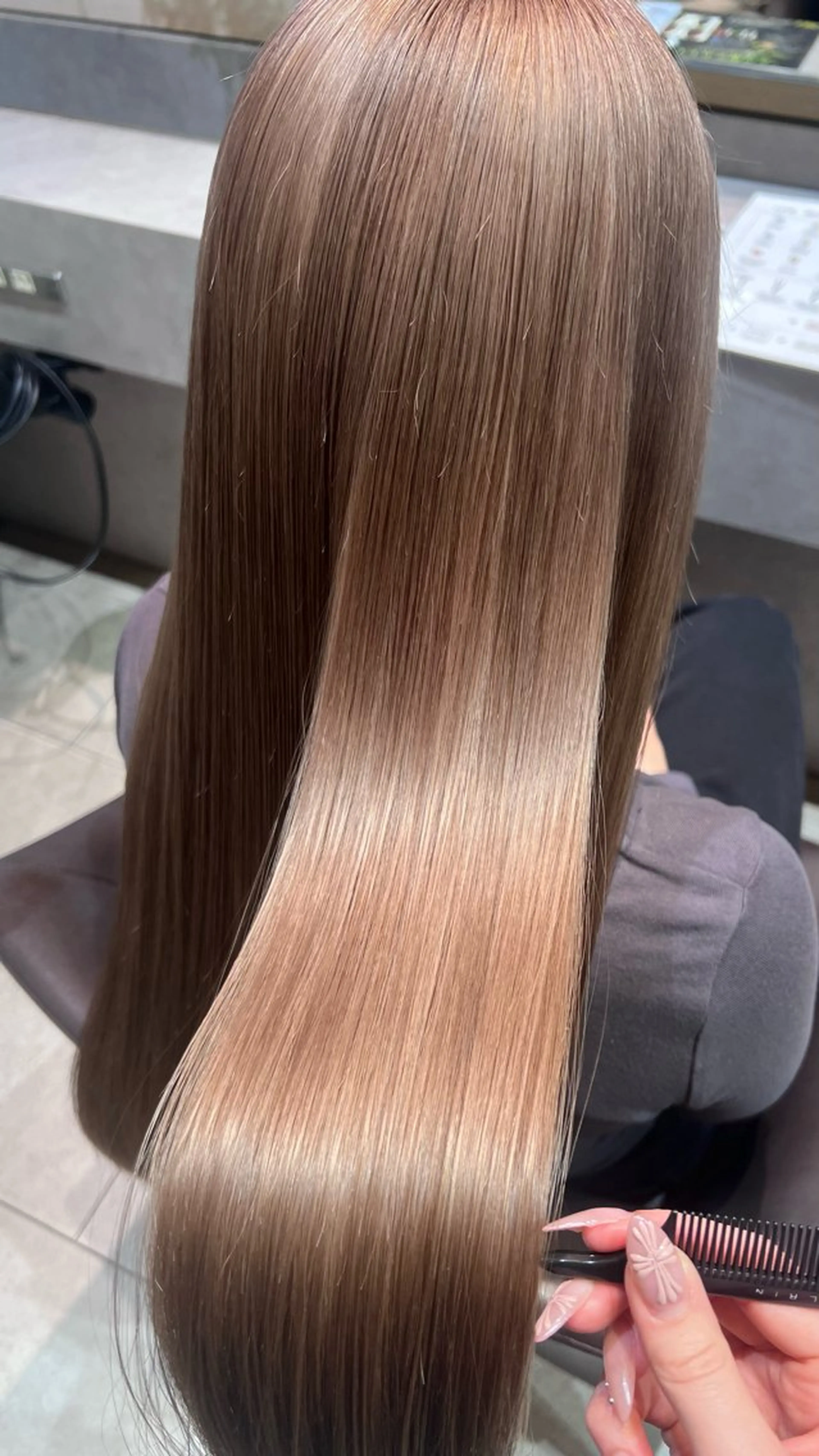 ロング 🖤レイヤー/ ゆい🖤のヘアスタイル