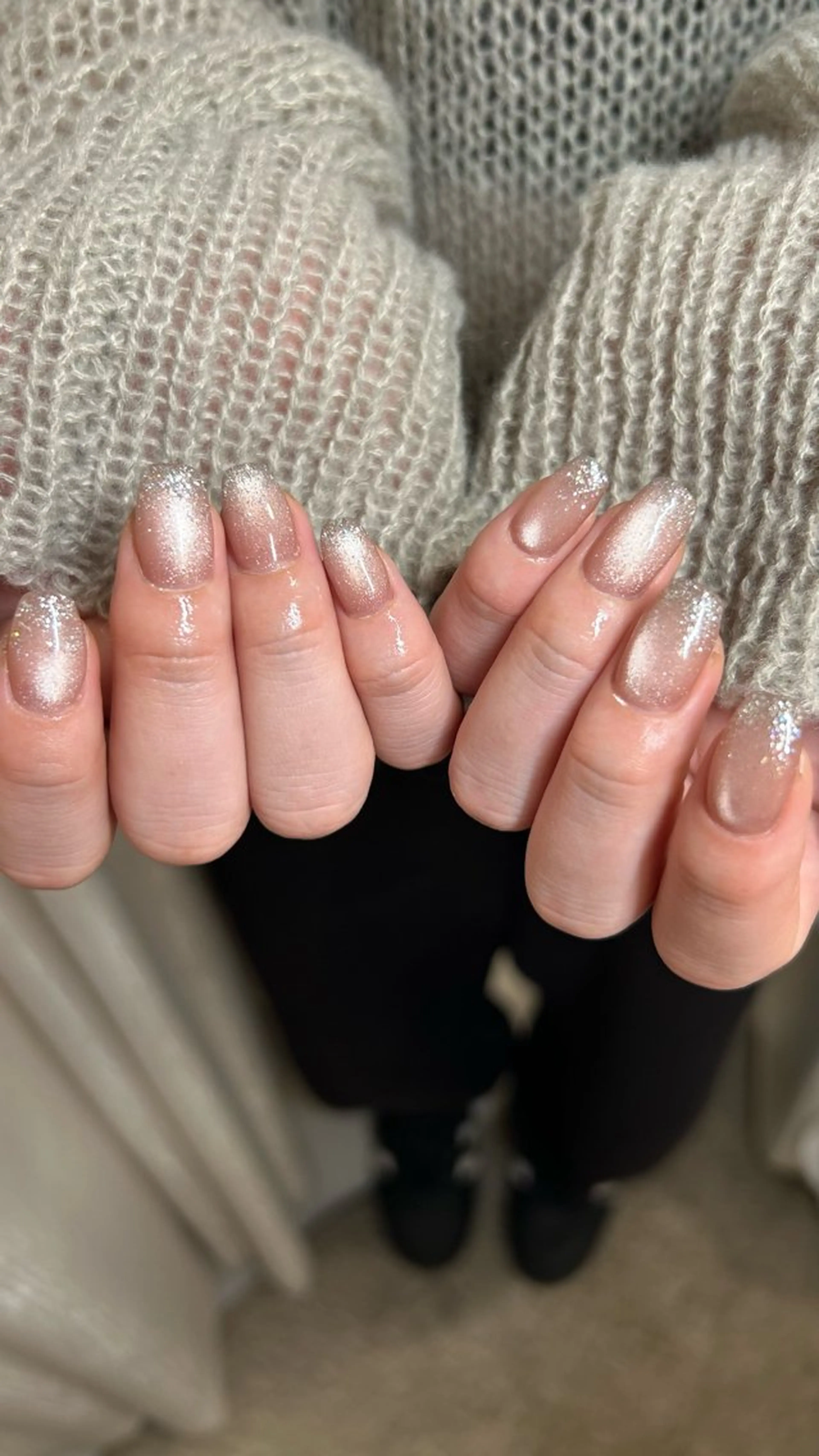 オフなしマグネットネイルワンカラーの写真