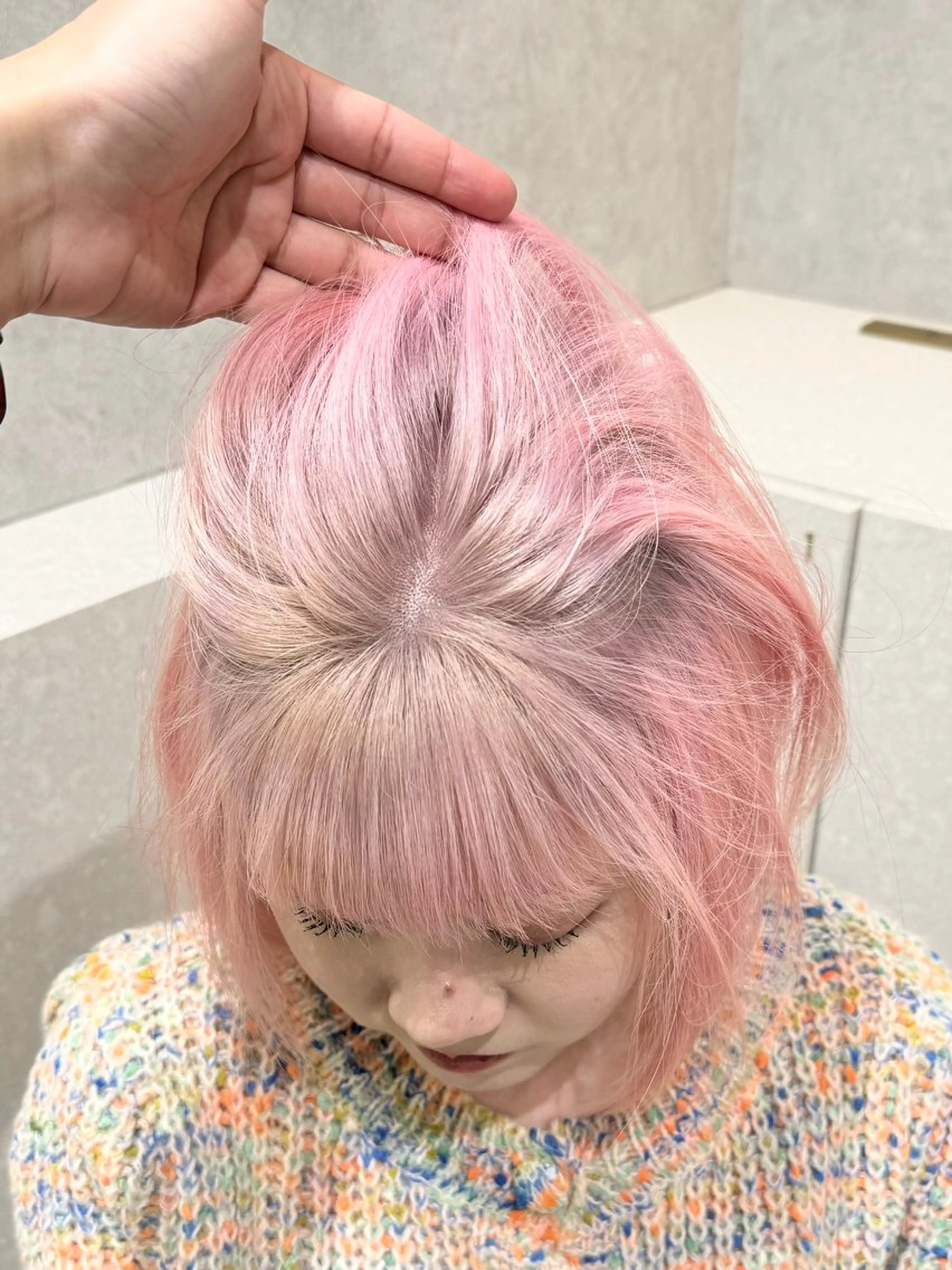 カラー ピンクカラー ヘアカラー トリートメント 《ブリーチ/赤み消し /髪質改善》若松良樹のヘアスタイル