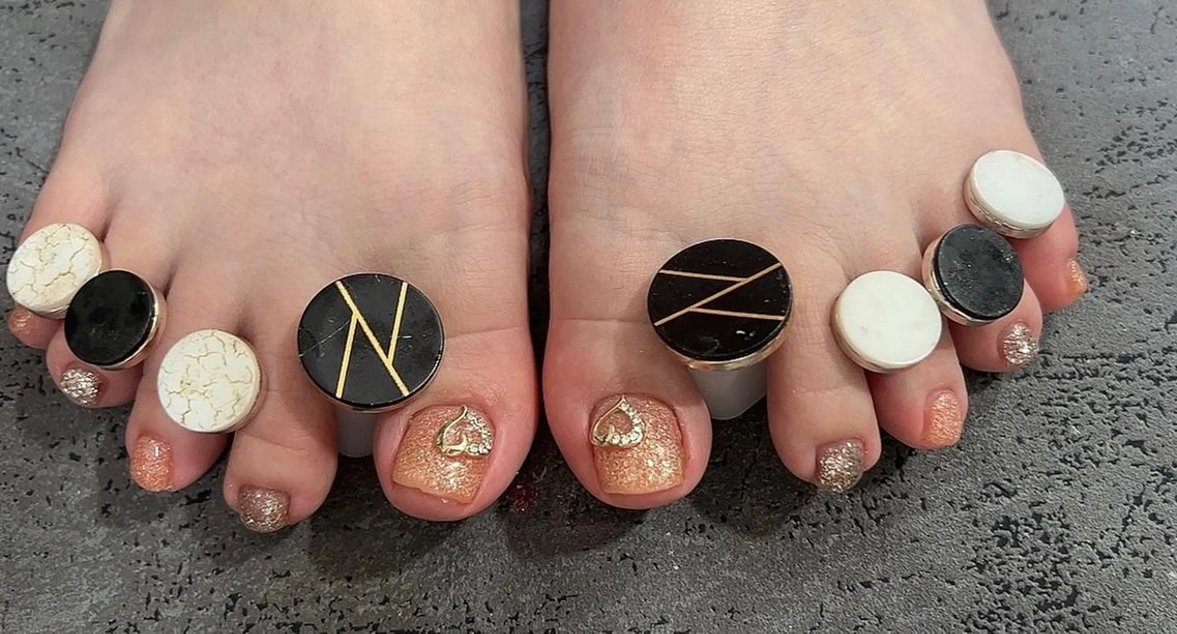 ネイル フットネイル Ruana Nailのネイルデザイン