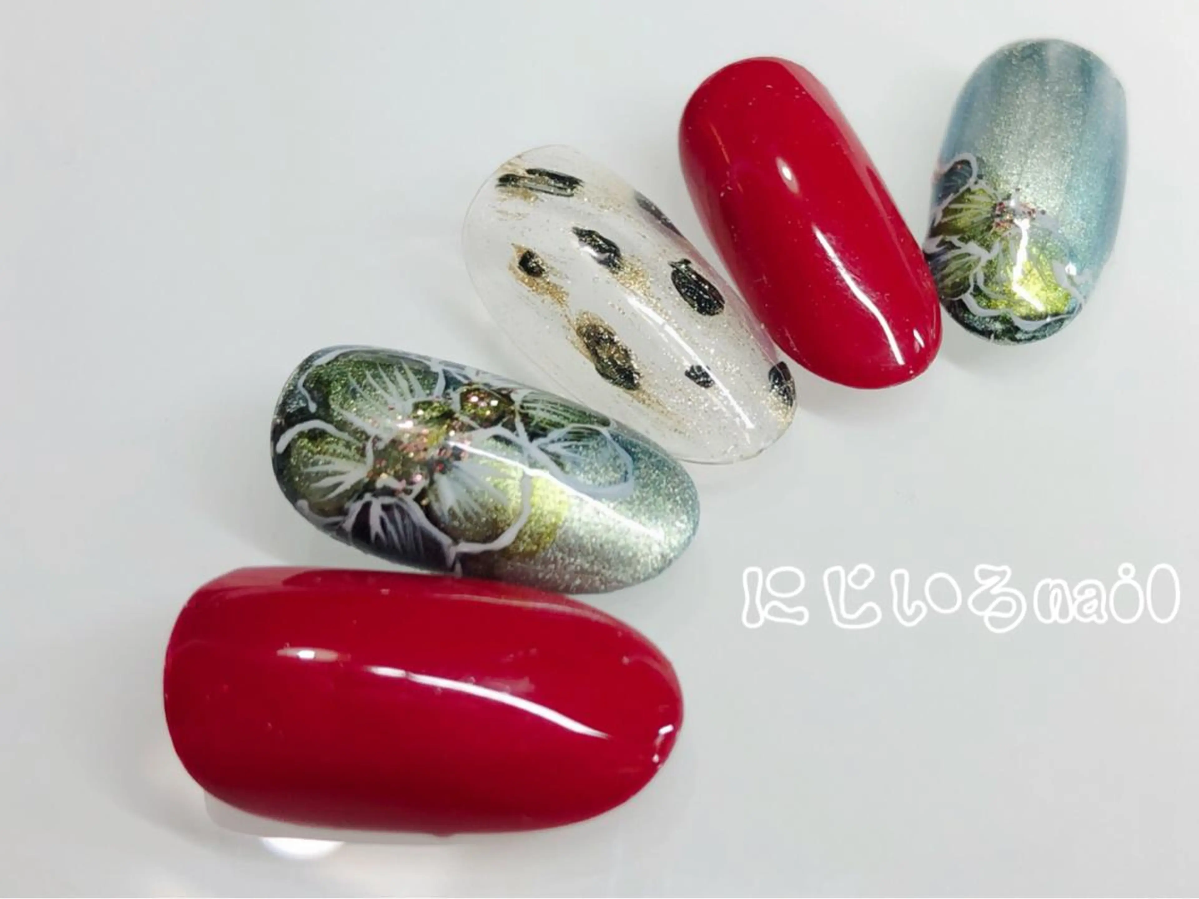 ネイル にじいろ nailのネイルデザイン