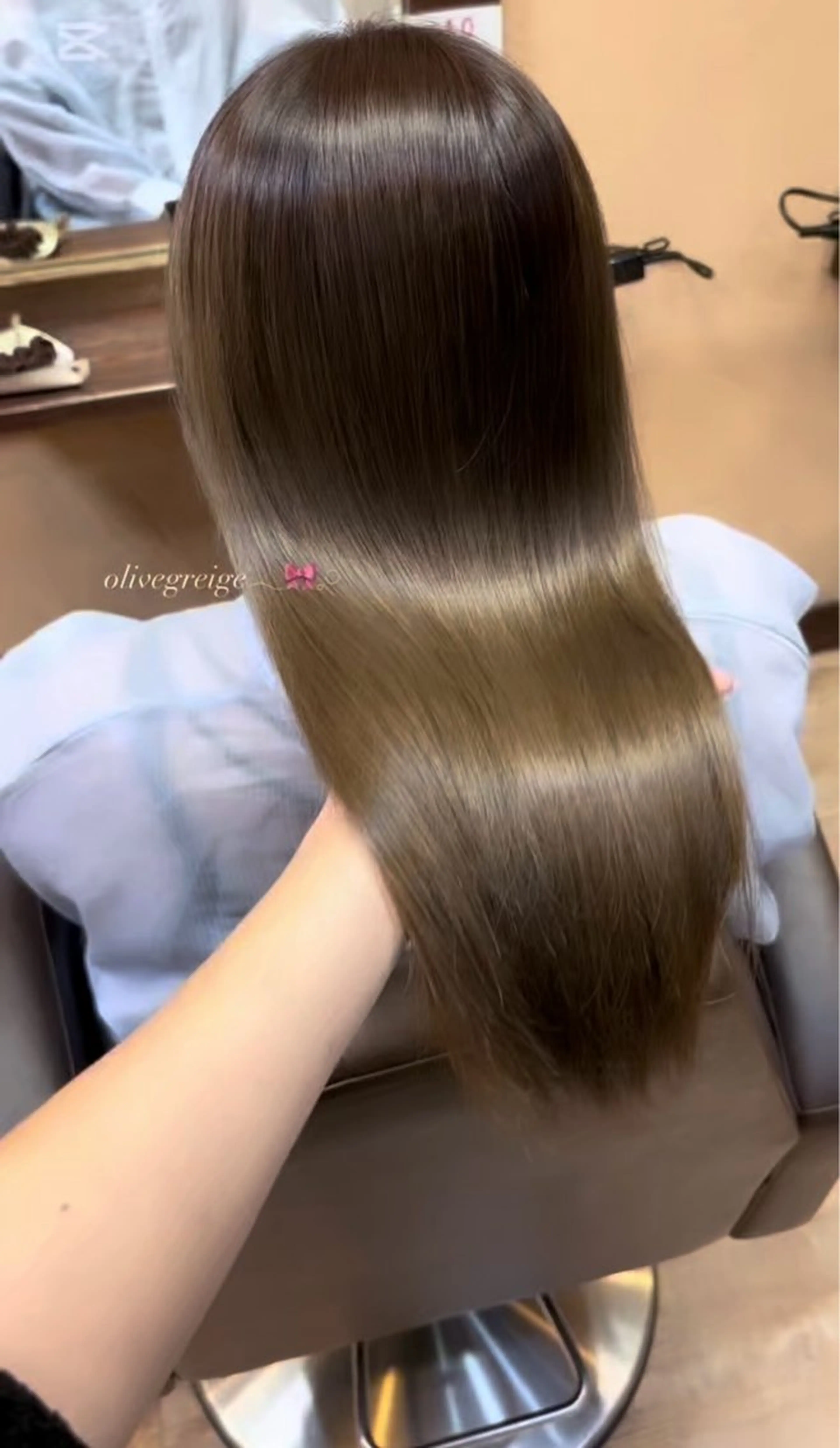 ロング Moremuu もも🍑のヘアスタイル