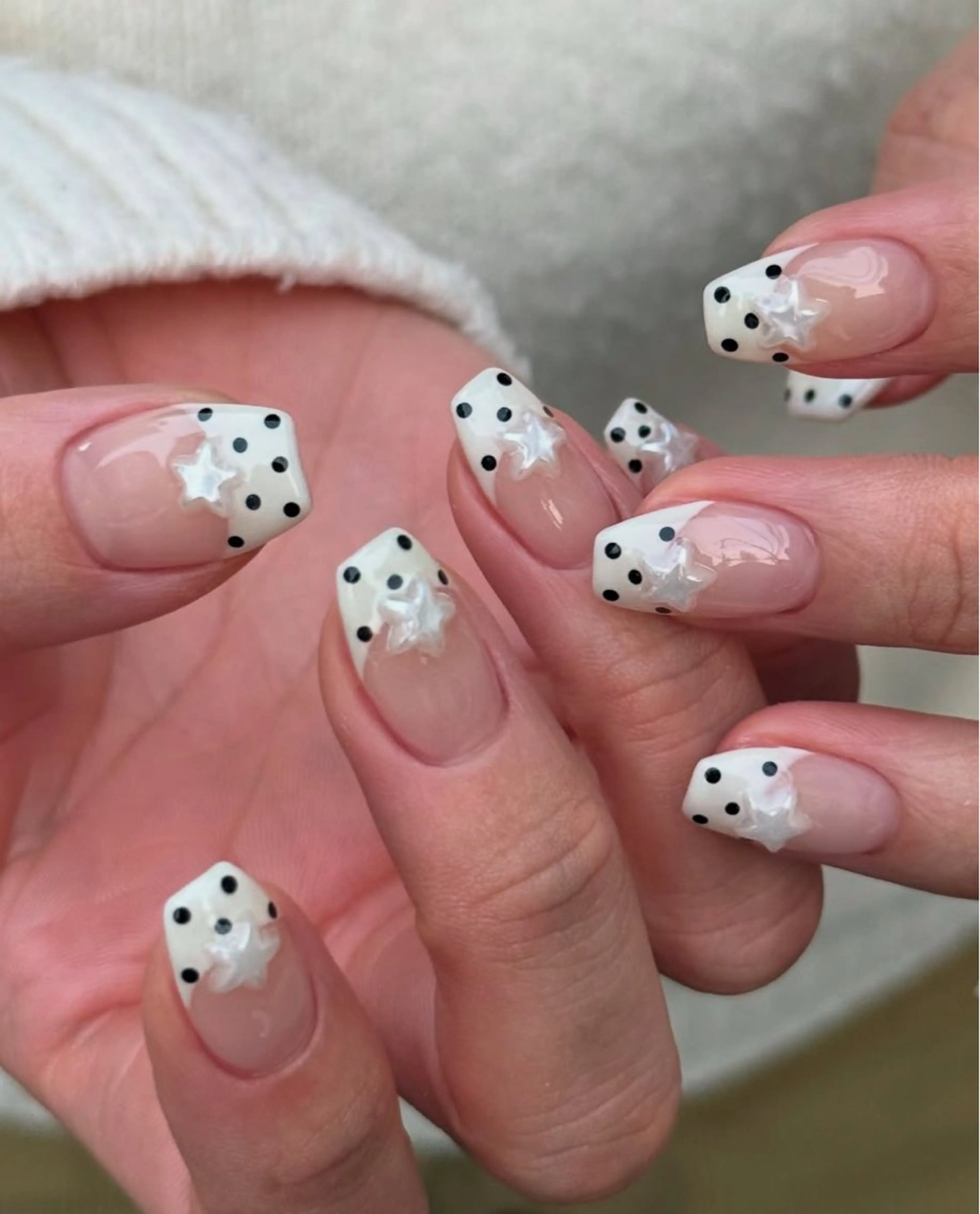 ネイル アートネイル オーロラネイル チークネイル フレンチネイル ガラスフレンチ ハンドネイル 🎀🎀YooLi Nail Salonのネイルデザイン