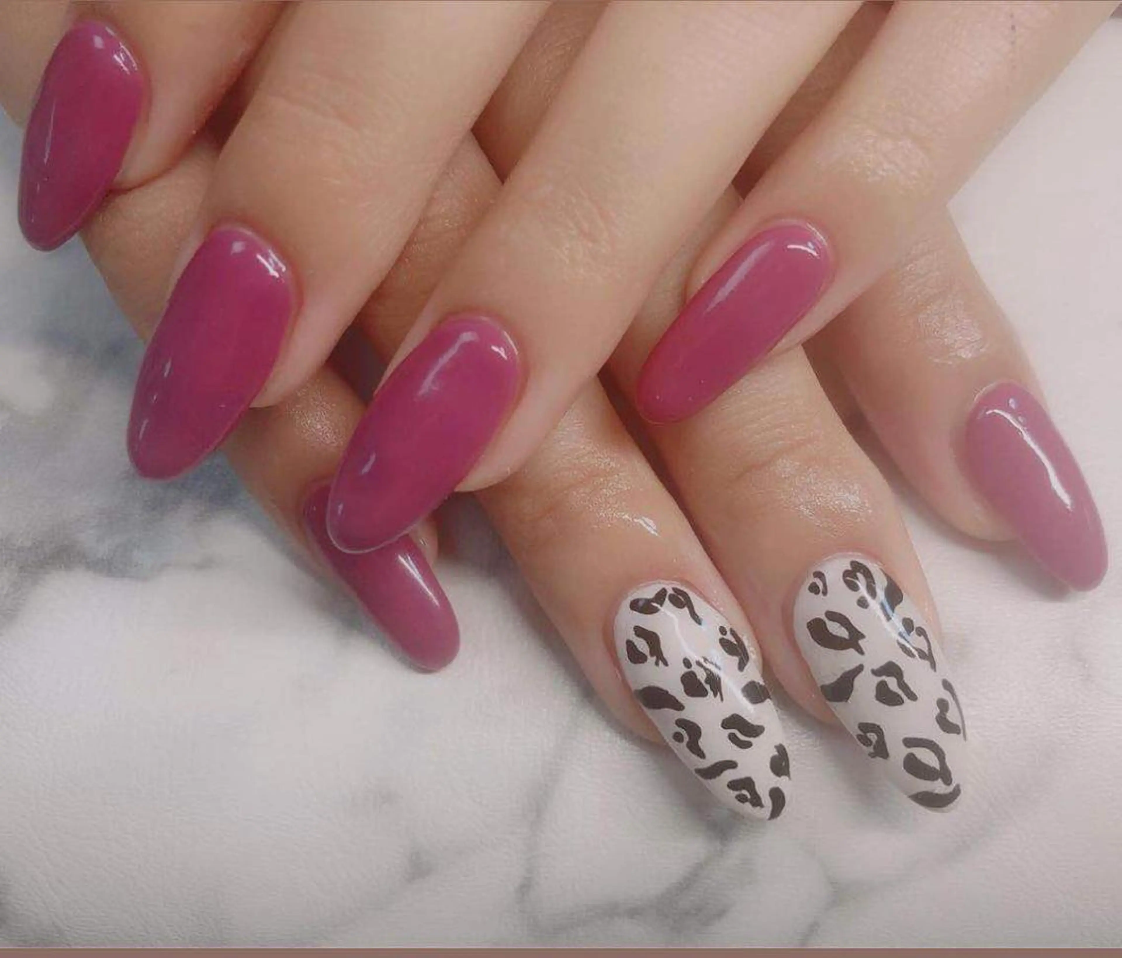 ネイル ネイルサロン エクラ 🌹【スカルプ専門】のネイルデザイン