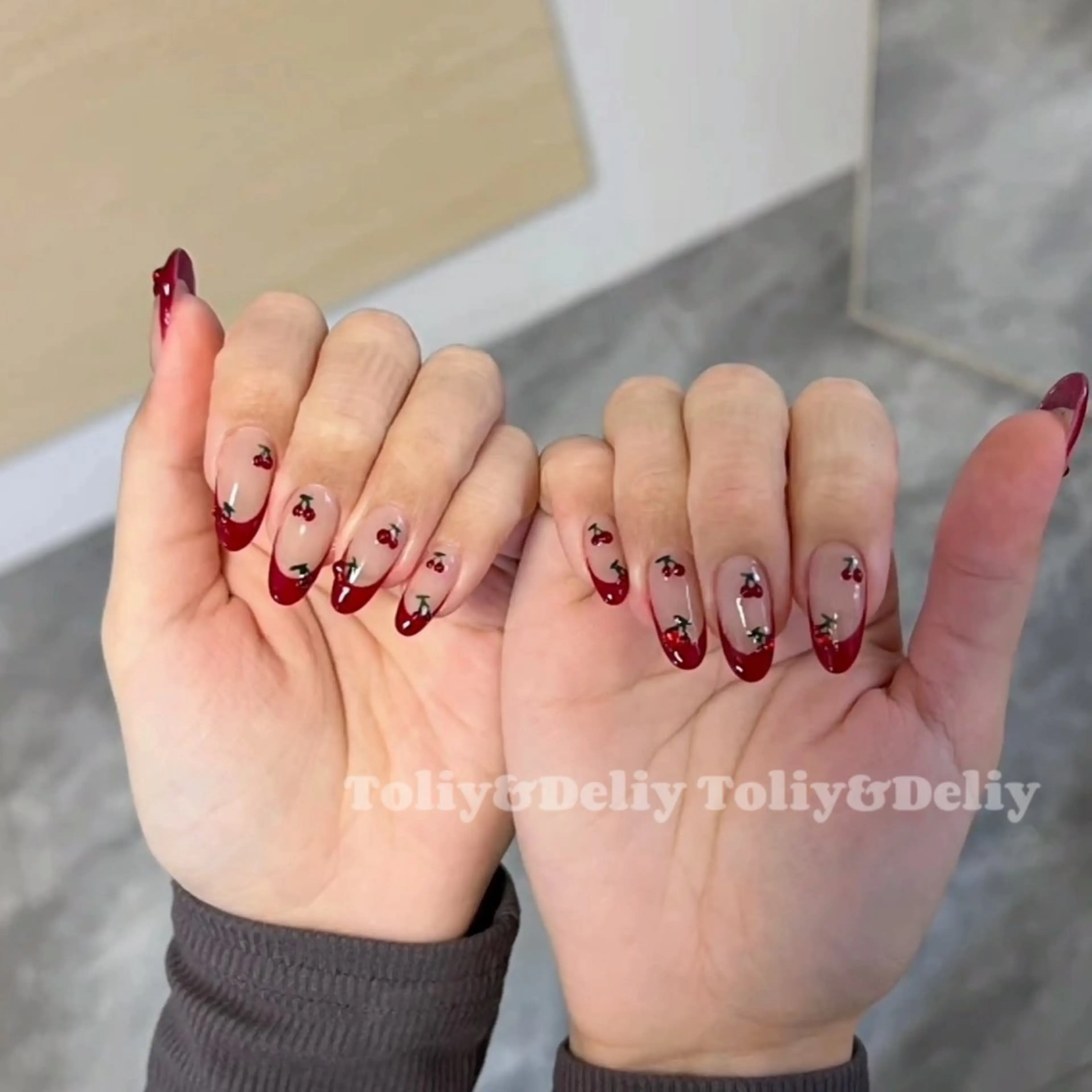 ネイル 持ち込み ToliyDeliy Nail Salonのネイルデザイン