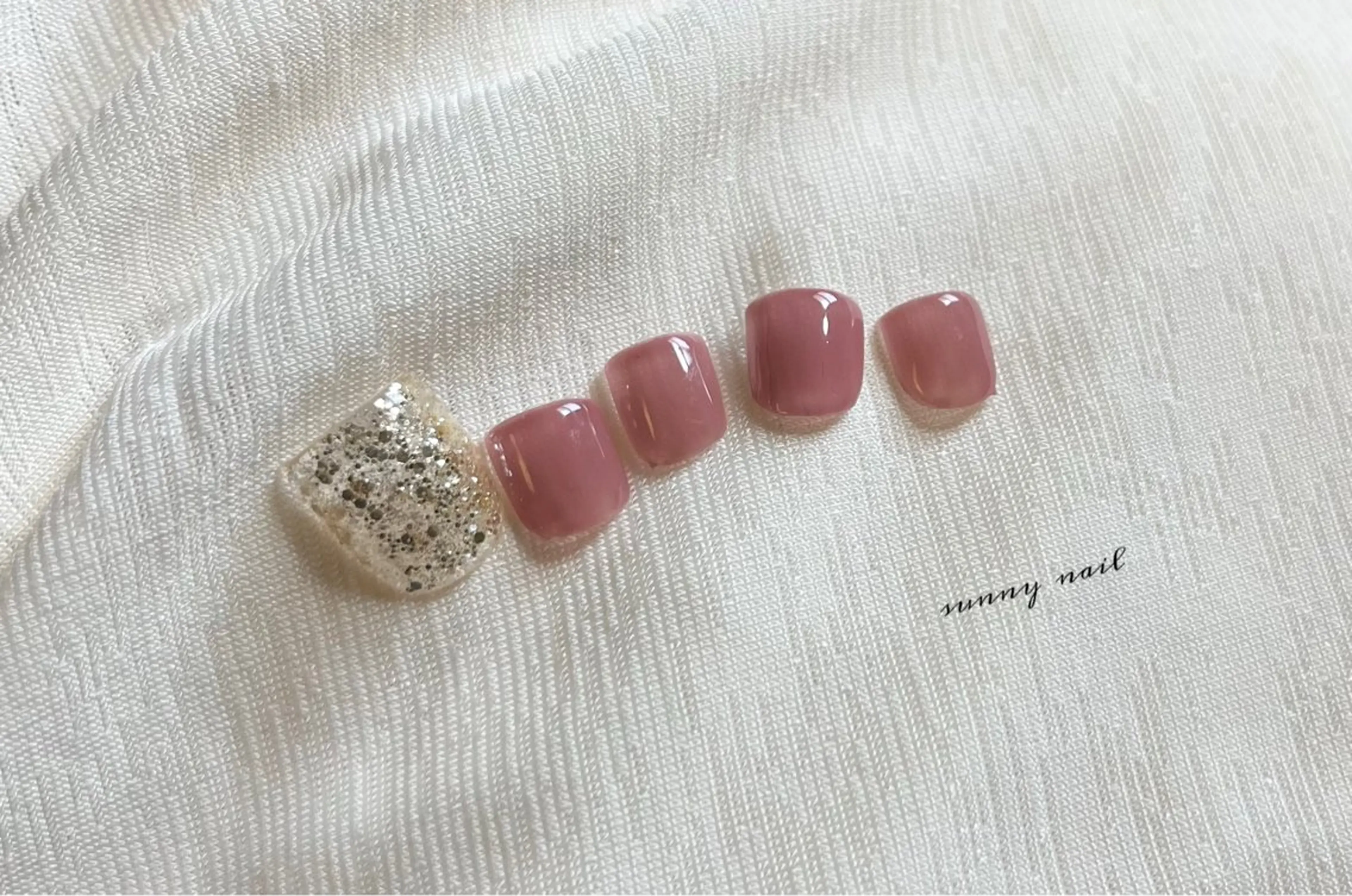 ネイル フットネイル ピンク シンプルネイル sunny nailのネイルデザイン
