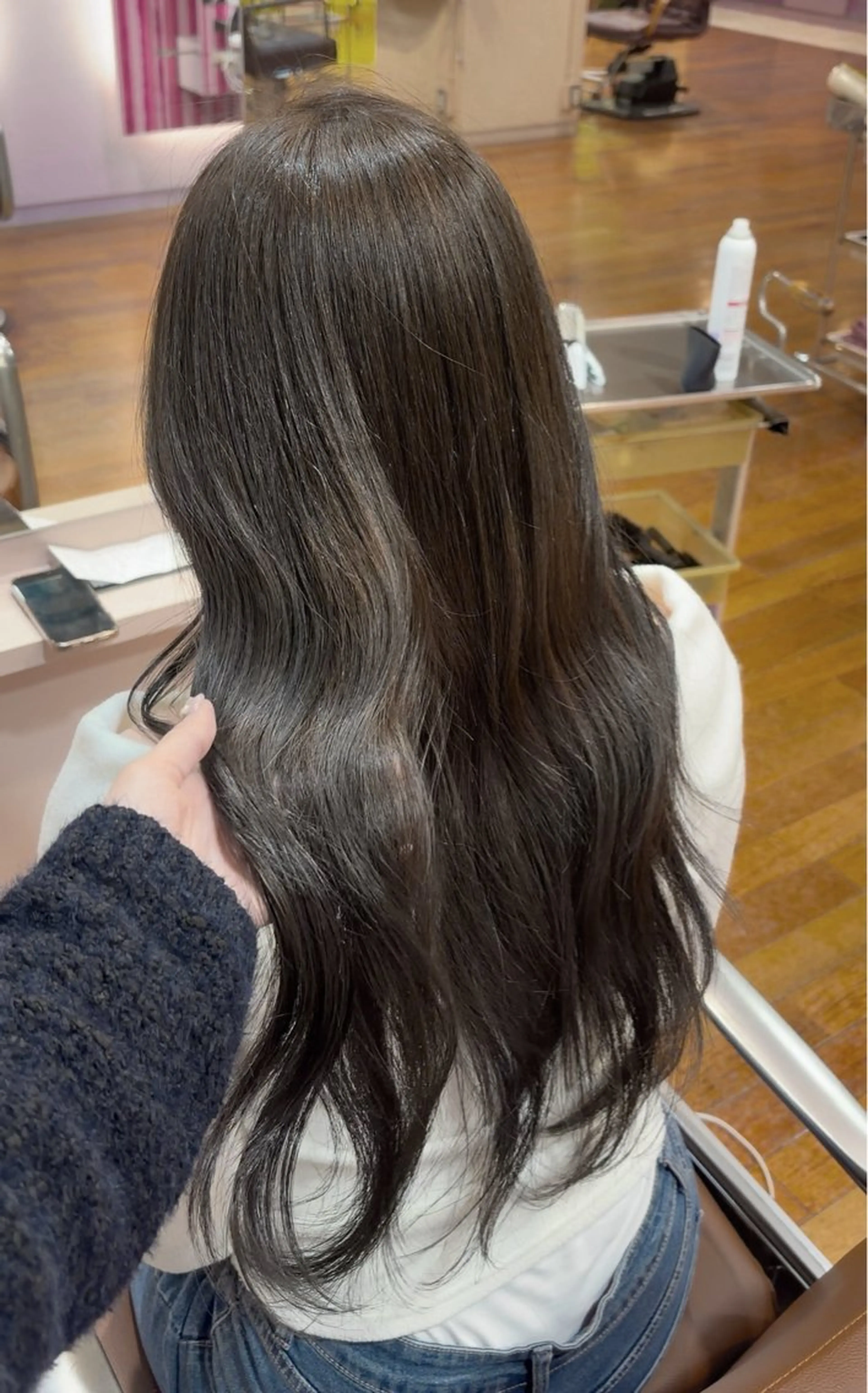 ロング カラー ヘアアレンジ グレージュ オリーブグレージュ オリーブグレー ヘアカラー ヘアセット 'AXIS 栄 kohakuのヘアスタイル