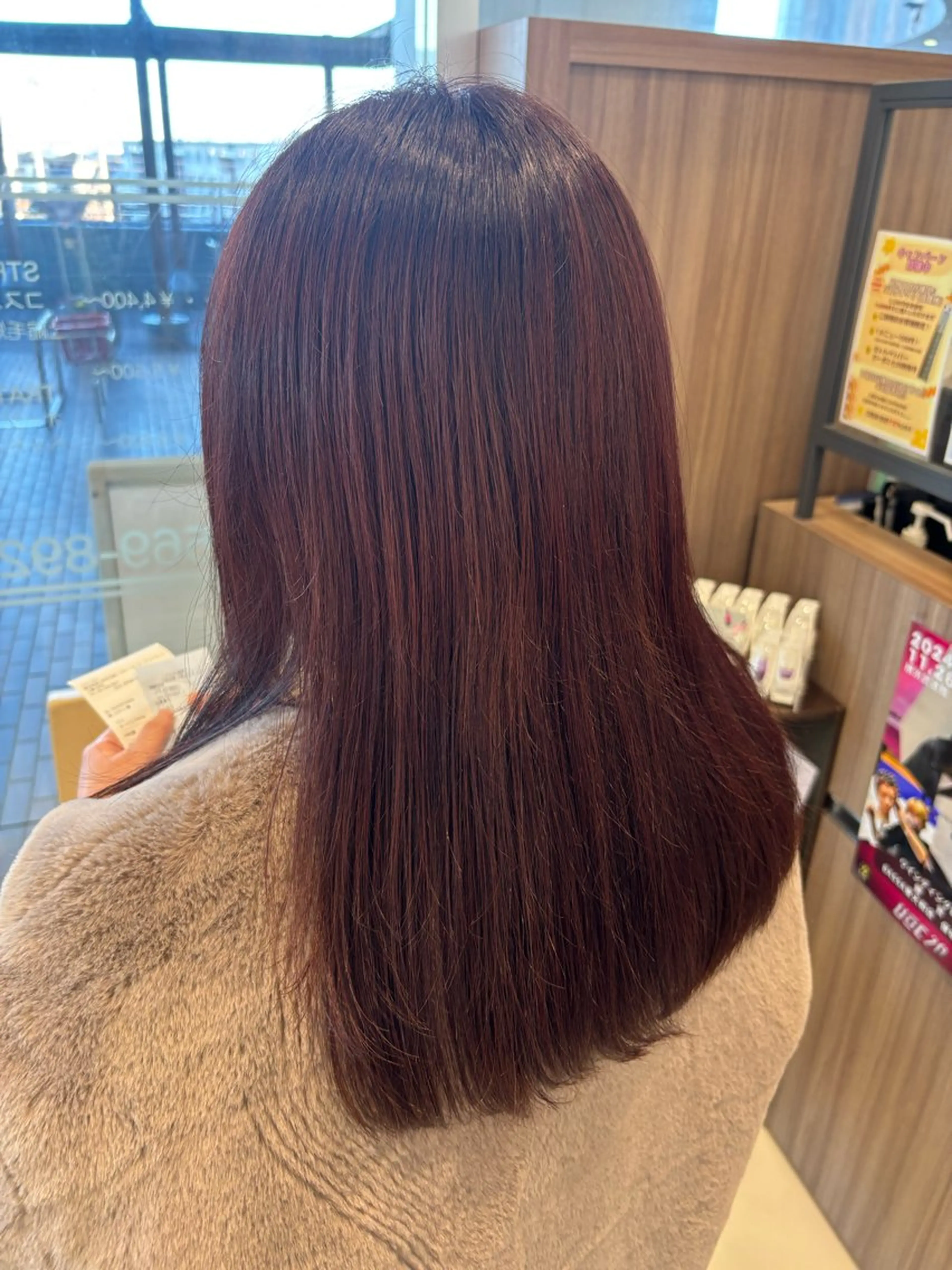 セミロング カラー まとまりの良い髪に✨ AOI🩷のヘアスタイル