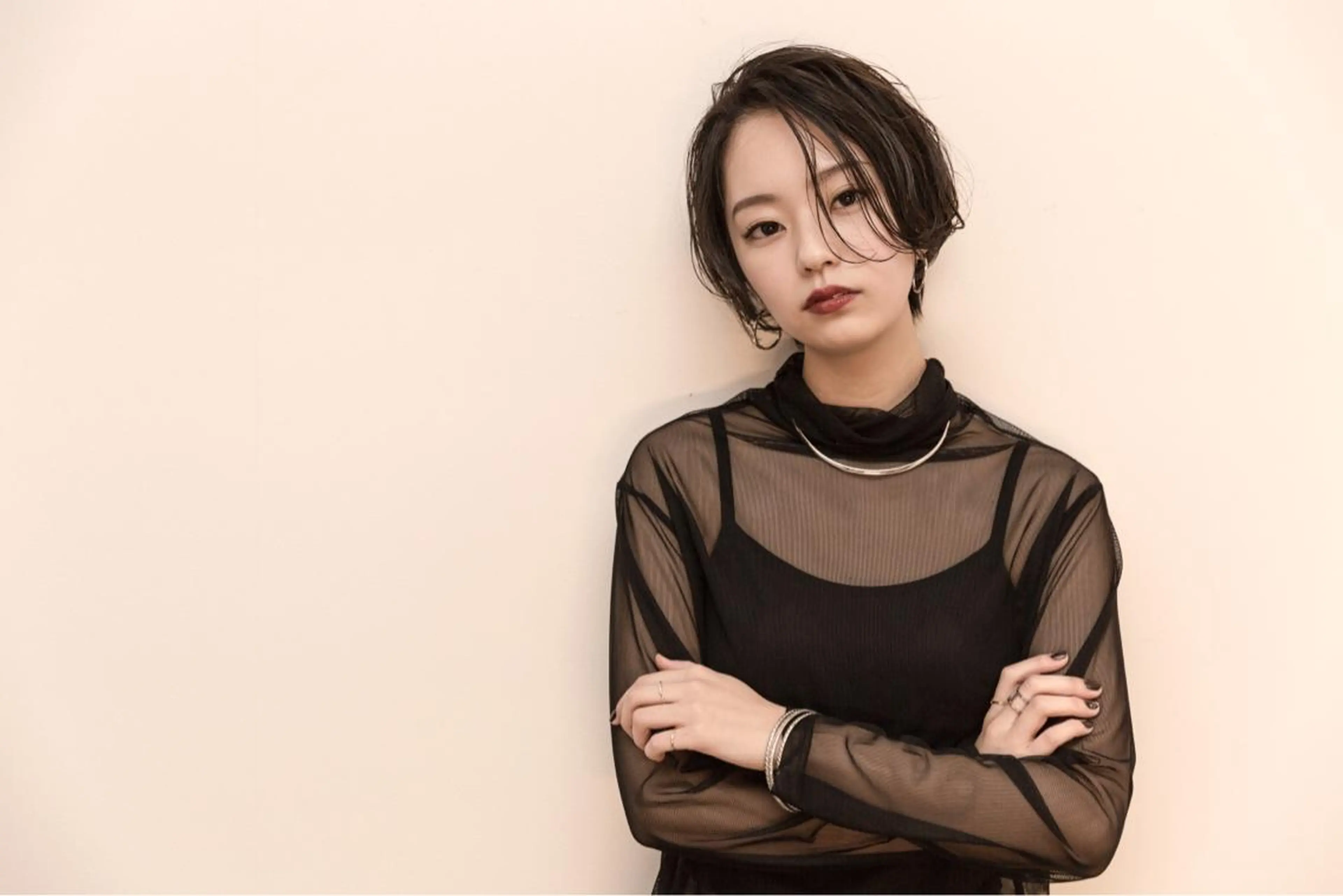 ショート カラー ツジガキ ユウスケのヘアスタイル