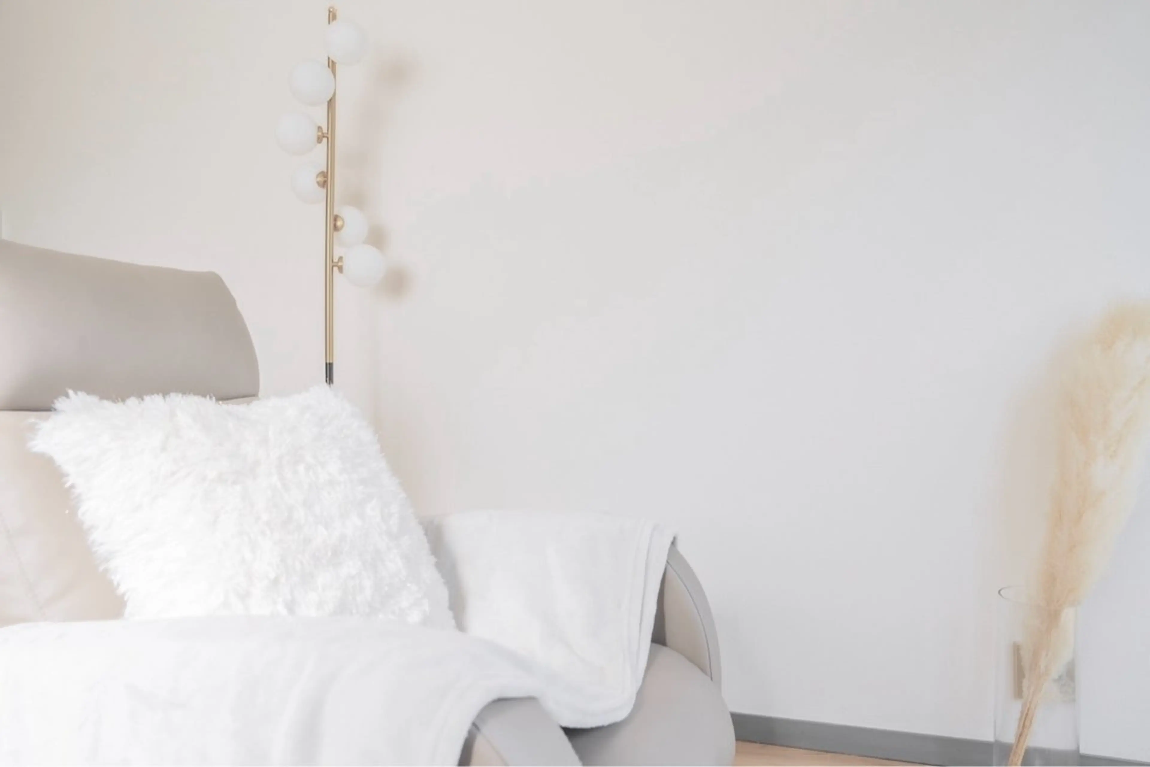 アイブロウ フリルナチュール 東梅田店所属・yui  ︎︎のマツエク・マツパデザイン