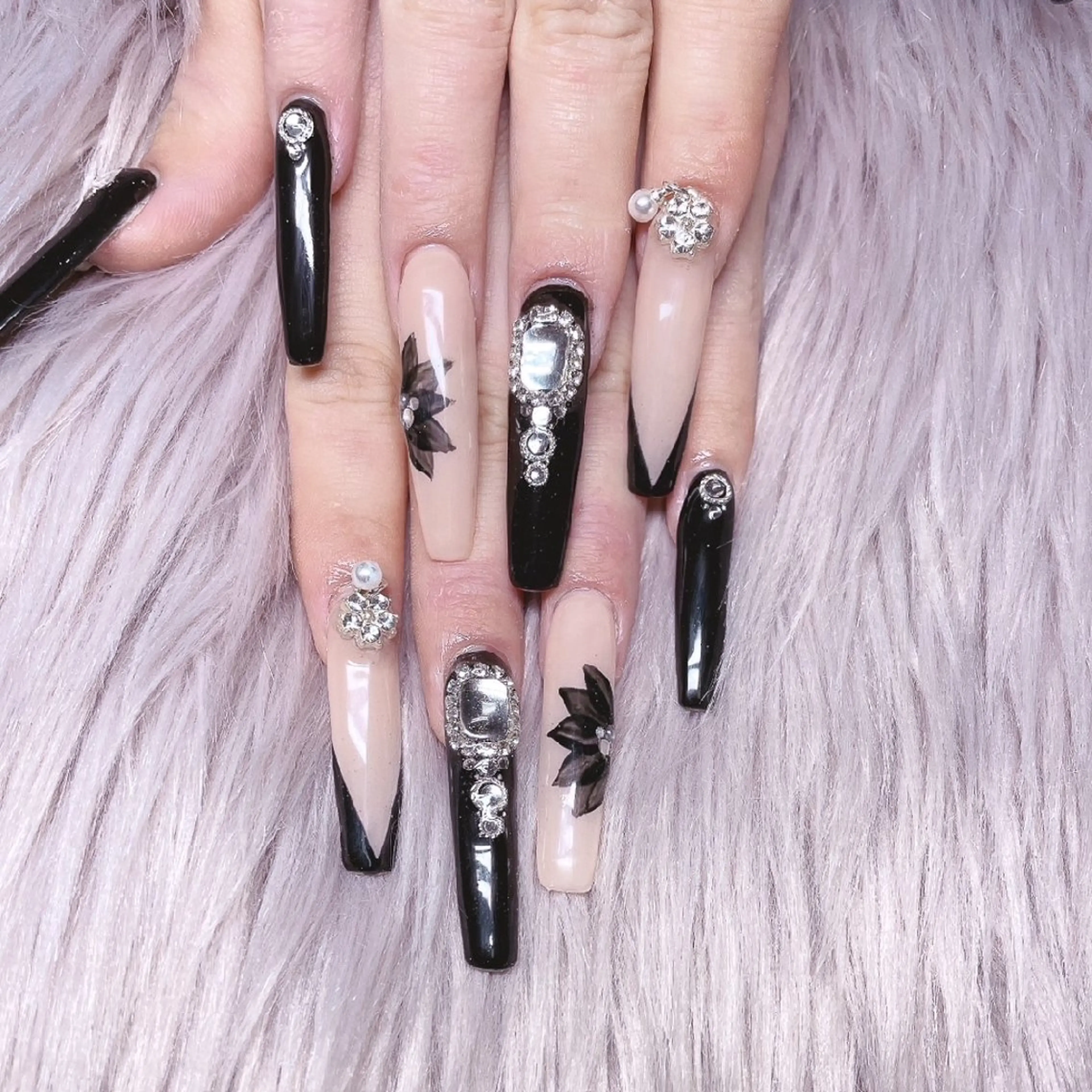 ネイル NAKAJIMA ERIKAのネイルデザイン