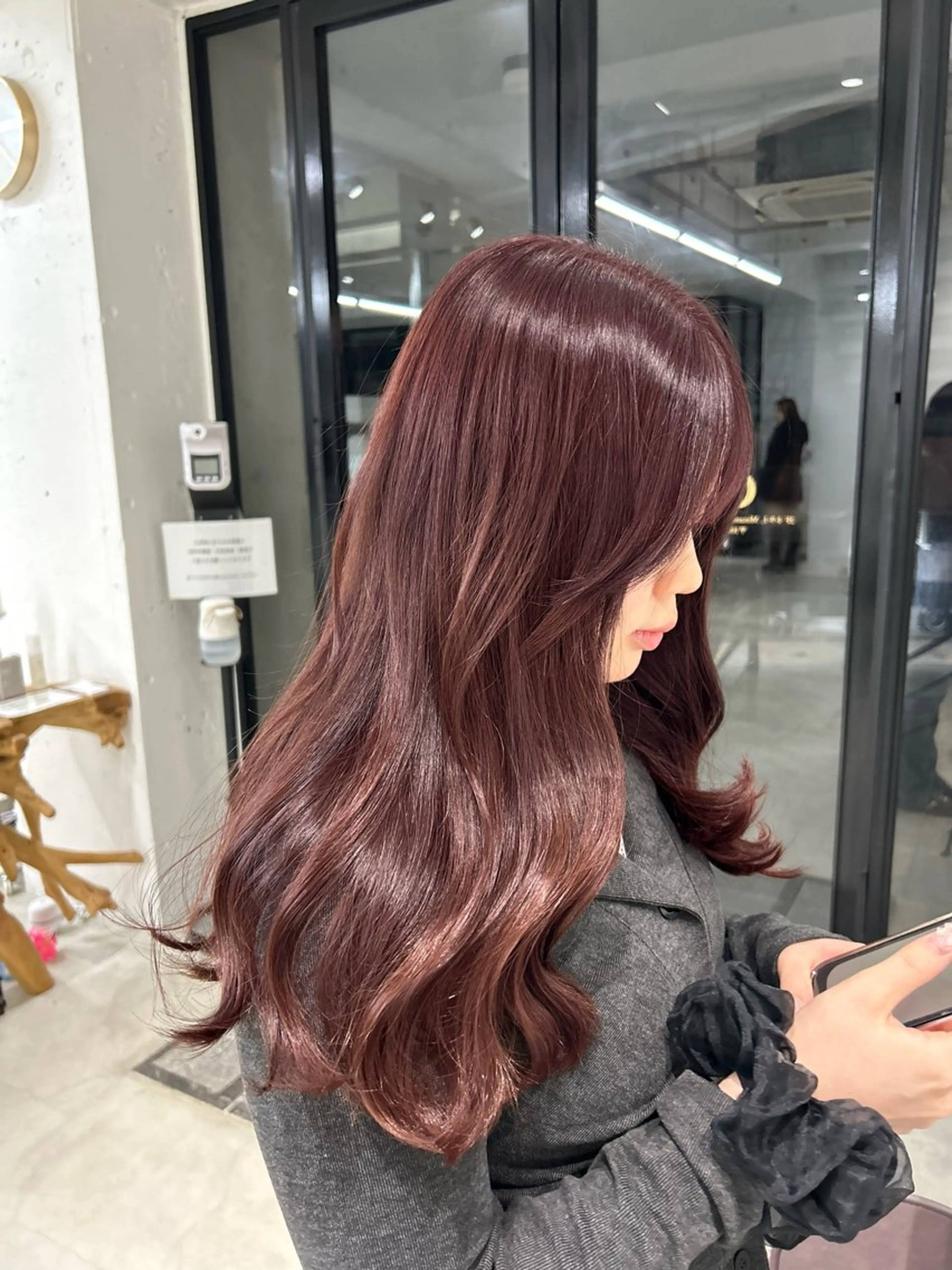 ロング カラー ブリーチ ブリーチなしカラー レッドカラー ヘアカラー ayana /透明感カラー🤍のヘアスタイル