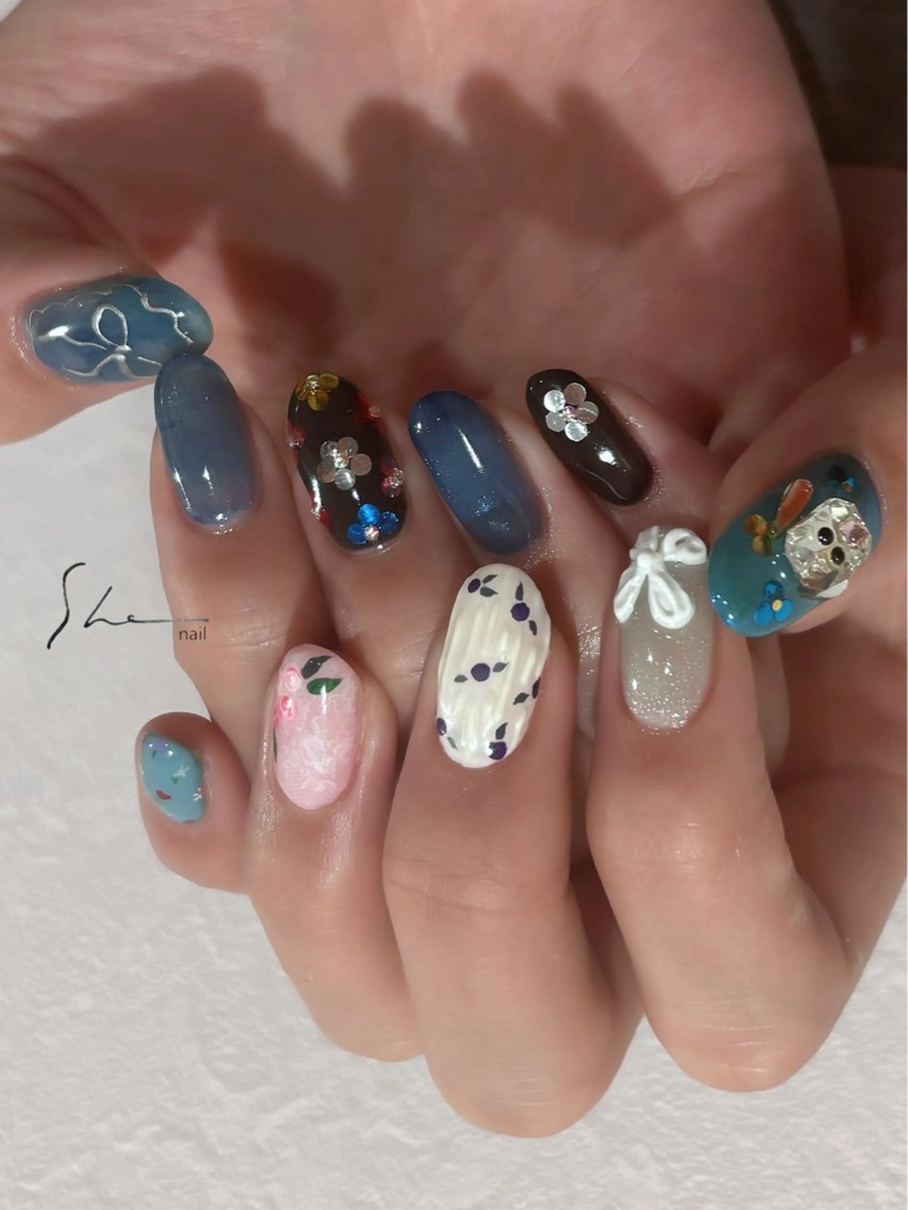 ネイル ハンドネイル SHE adusaのネイルデザイン