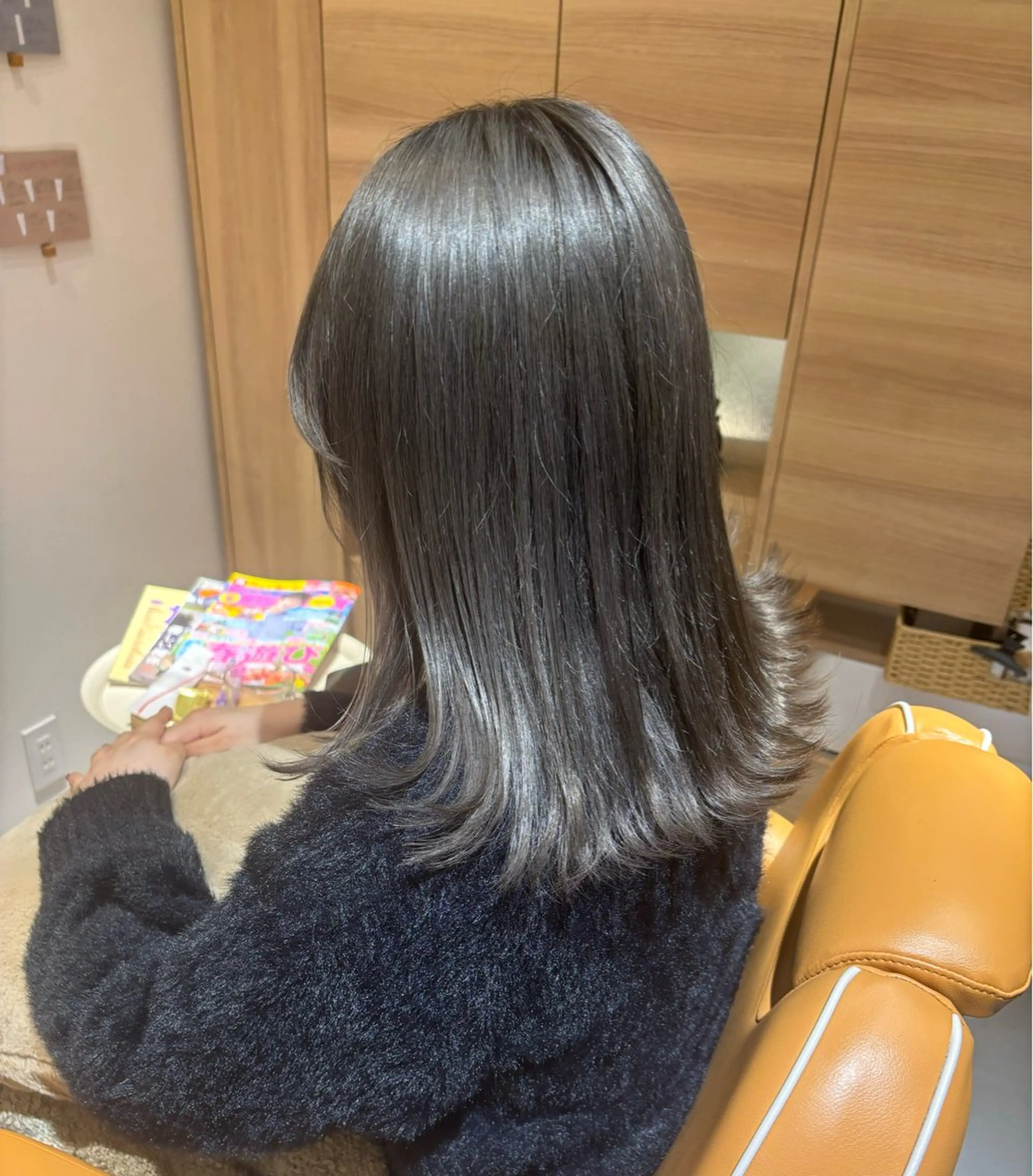 ミディアム mile 〔東二見〕のヘアスタイル