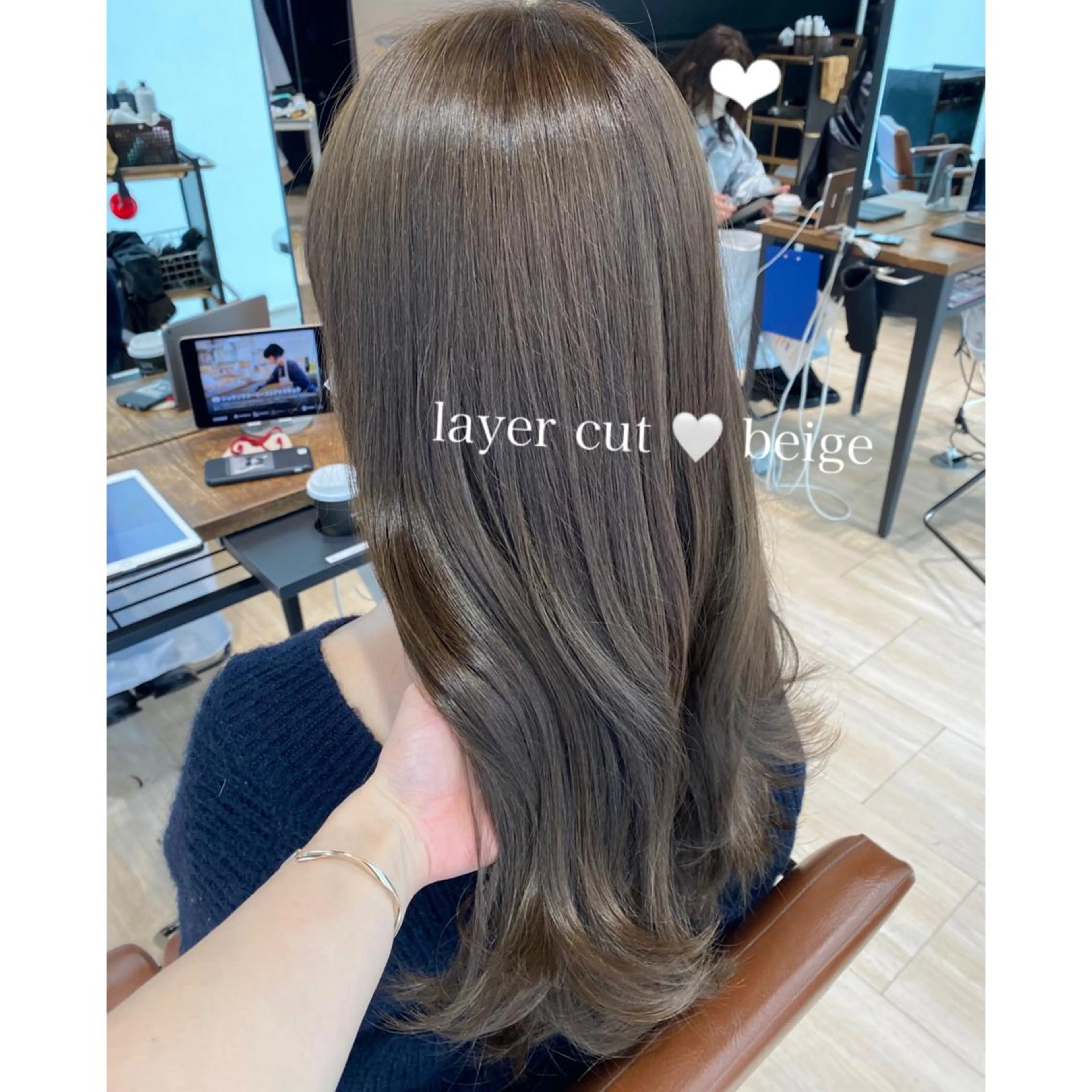 ロング カラー パーマ ヘアアレンジ メンズ キッズ ベージュカラー 透明感カラー レイヤーカット ヘアカラー トリートメント 🍼顔周りカット/ レイヤー/小川華奈のヘアスタイル