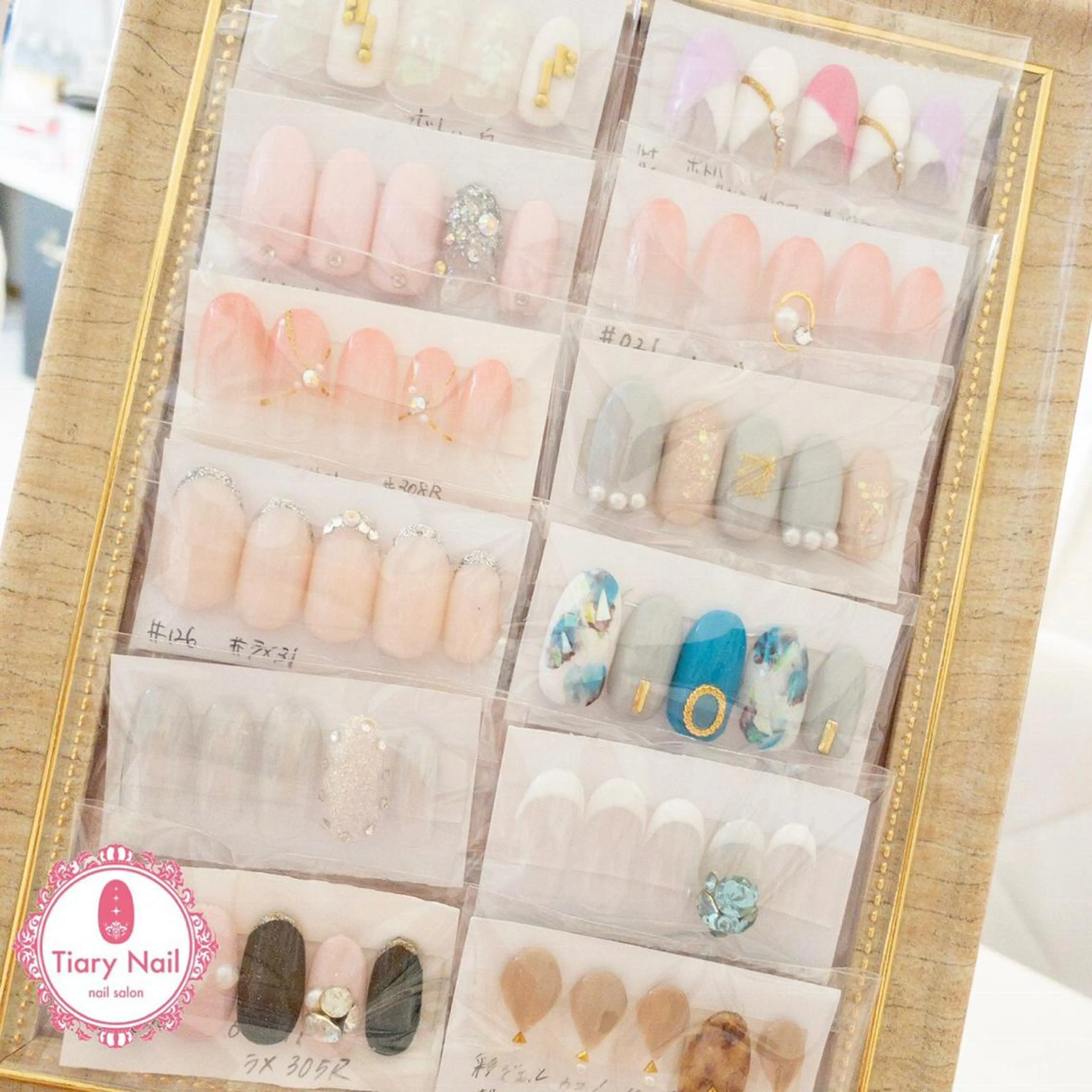 ネイル tiarynail K K🐼のネイルデザイン