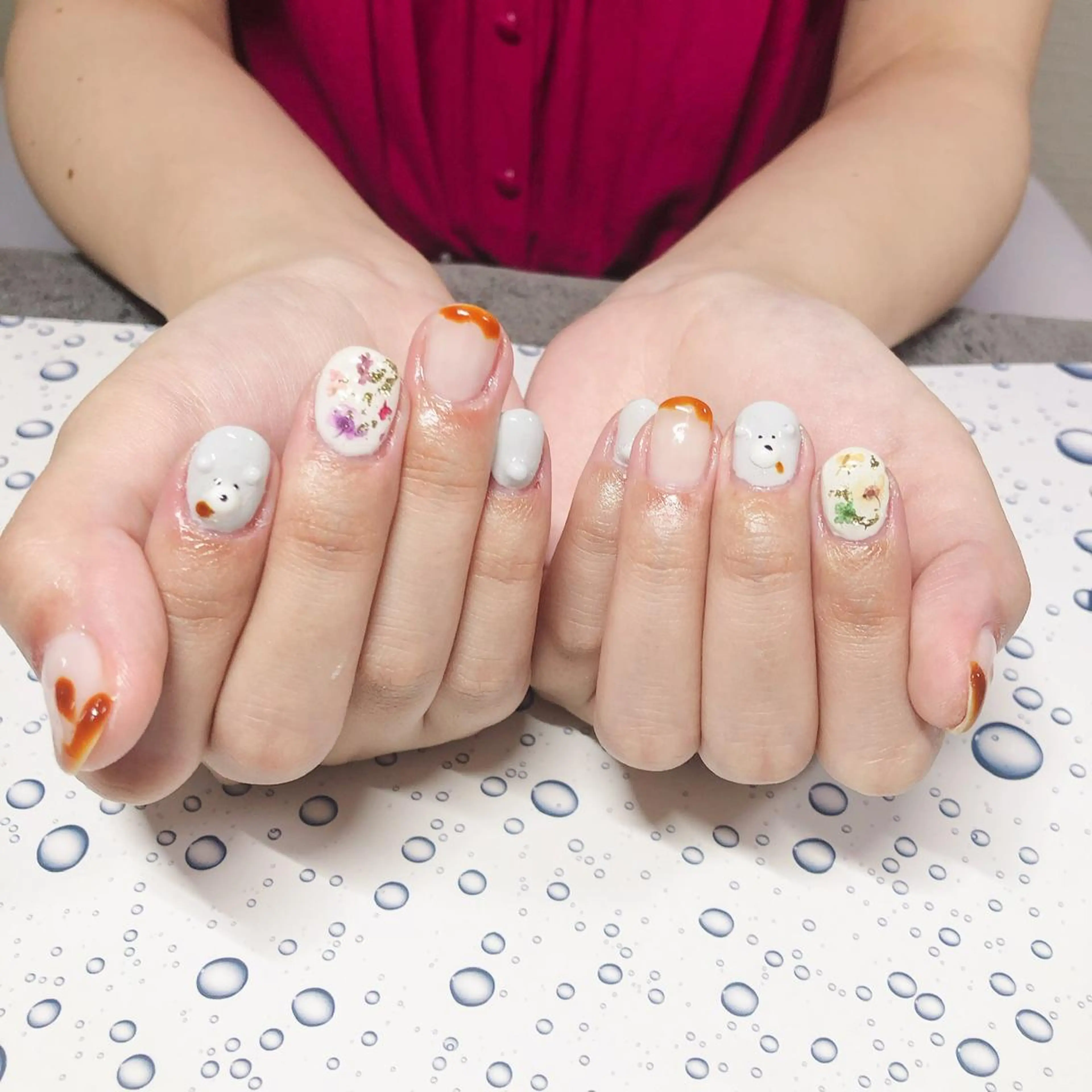 ネイル 持ち込み 奥園 良恵のネイルデザイン