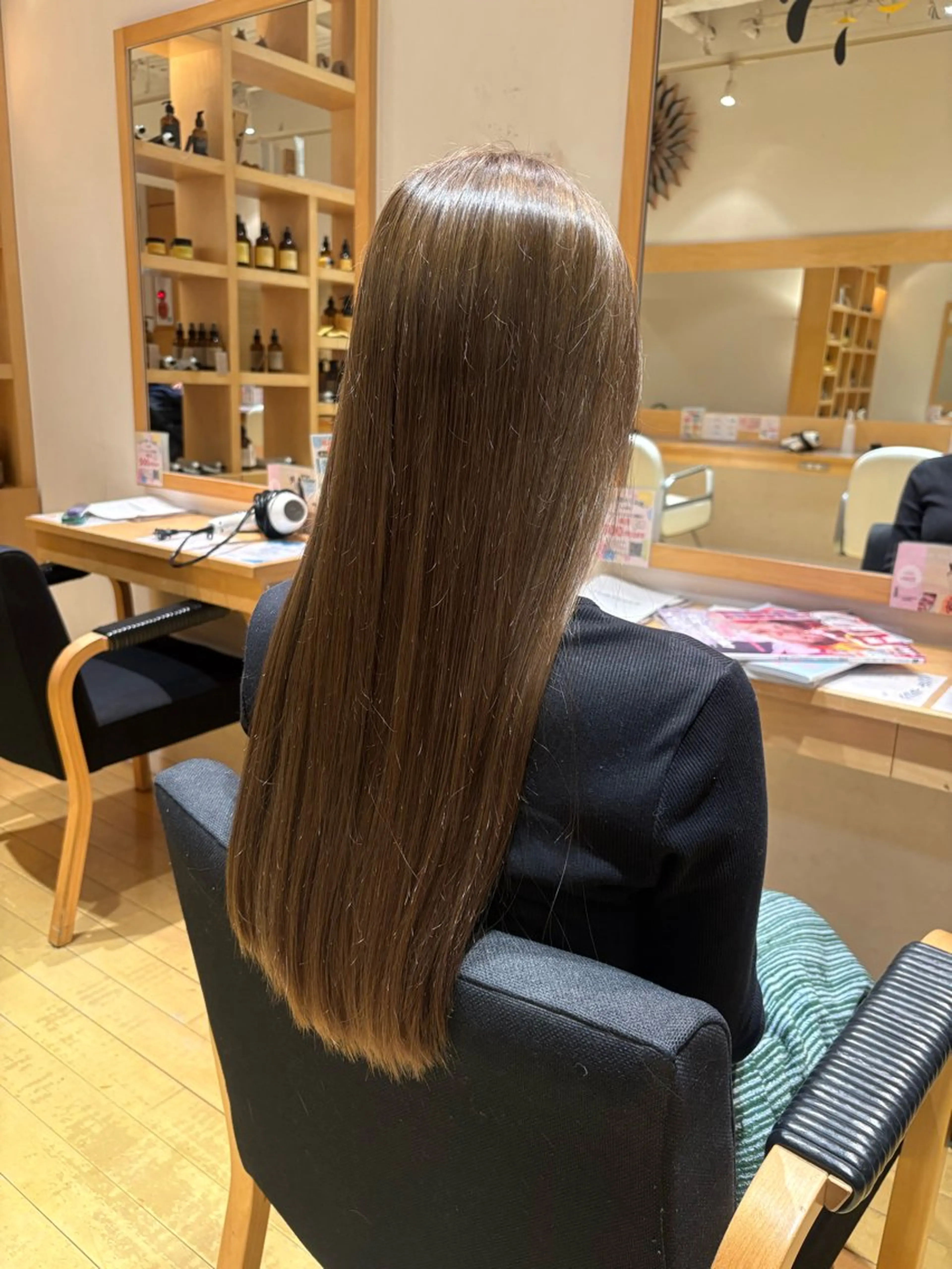 ロング ヘアカラー 金森 悠大のヘアスタイル