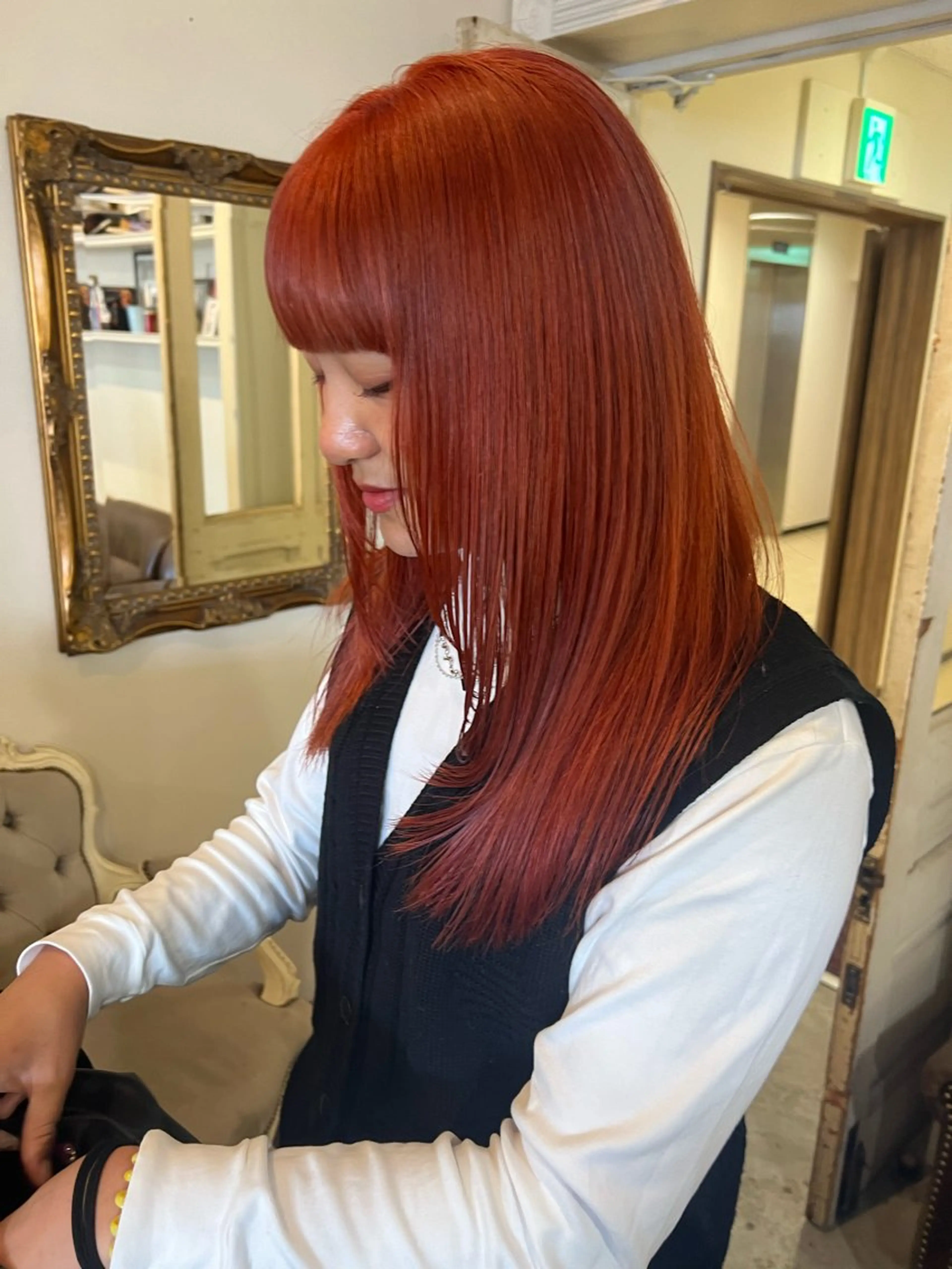 セミロング カラー ヘアアレンジ レッドカラー ヘアカラー トリートメント ヘアセット 金子 廉のヘアスタイル