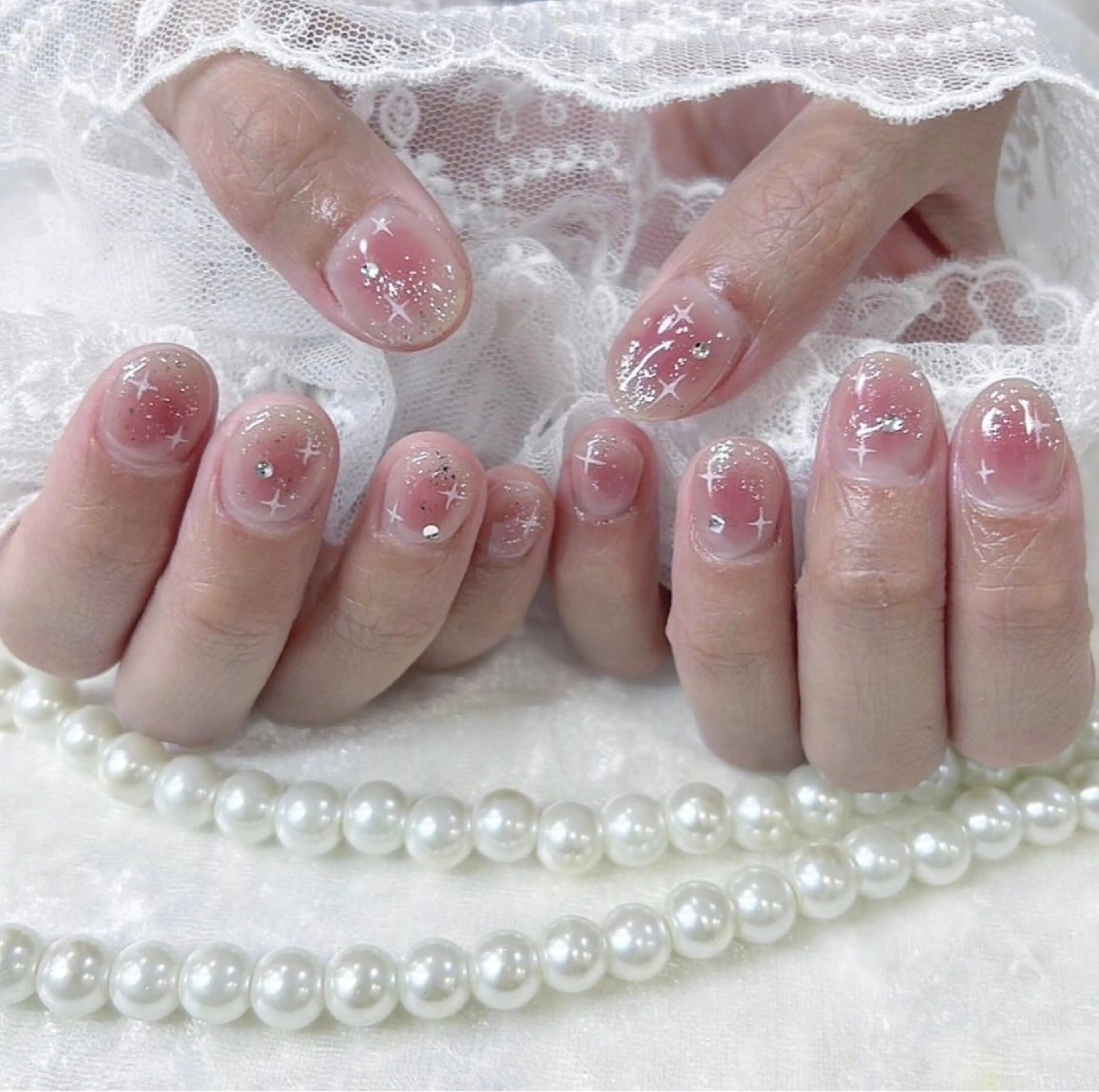 ネイル アートネイル チークネイル キラキラネイル ハンドネイル Kanako 💫のネイルデザイン