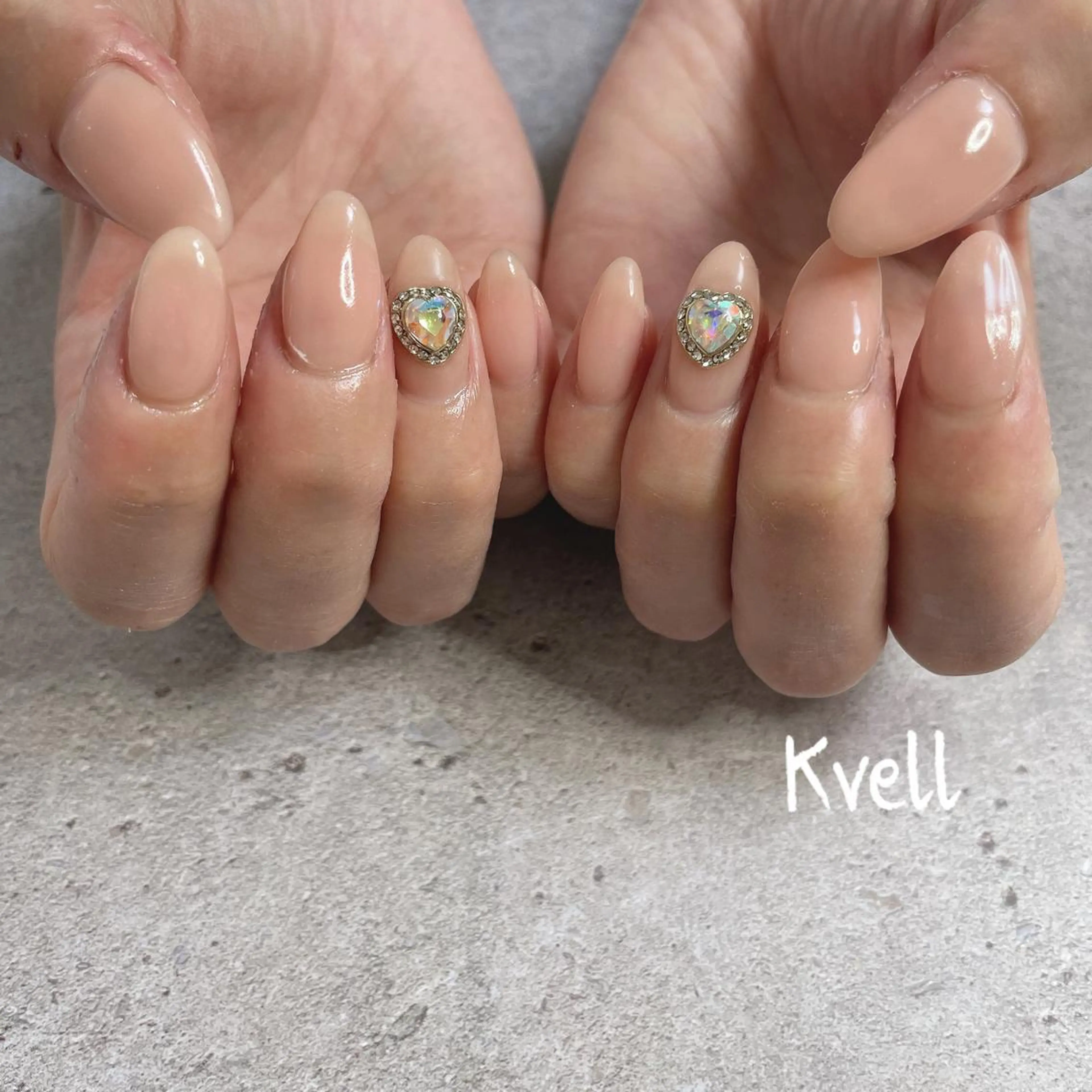 ネイル ハート ワンカラーネイル ハンドネイル nailsalon Kvellのネイルデザイン