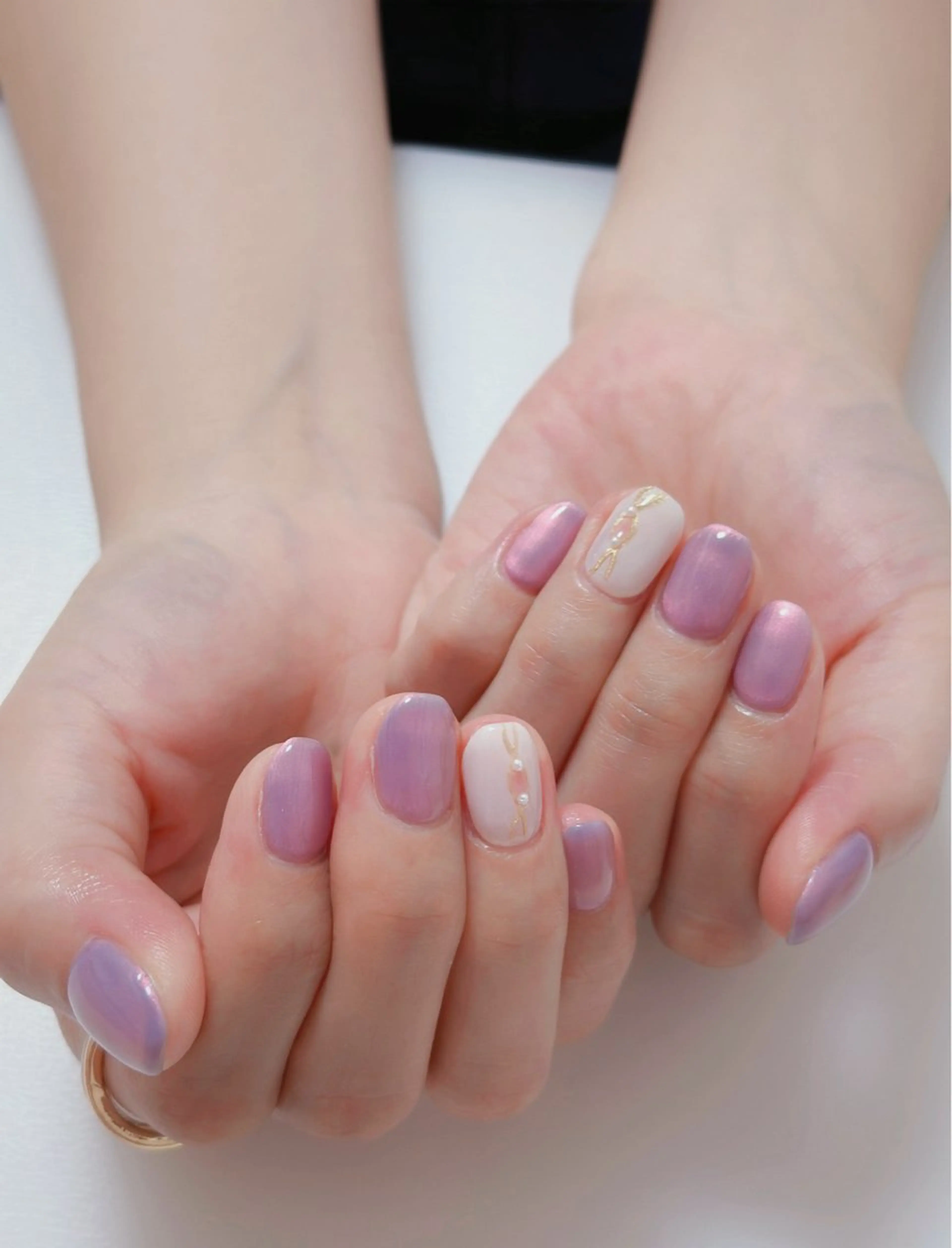 ネイル オーロラネイル 長さ出し フットネイル ラメ(グリッター) ラメグラデーション ハンドネイル 👍thumbs up nail👍のネイルデザイン