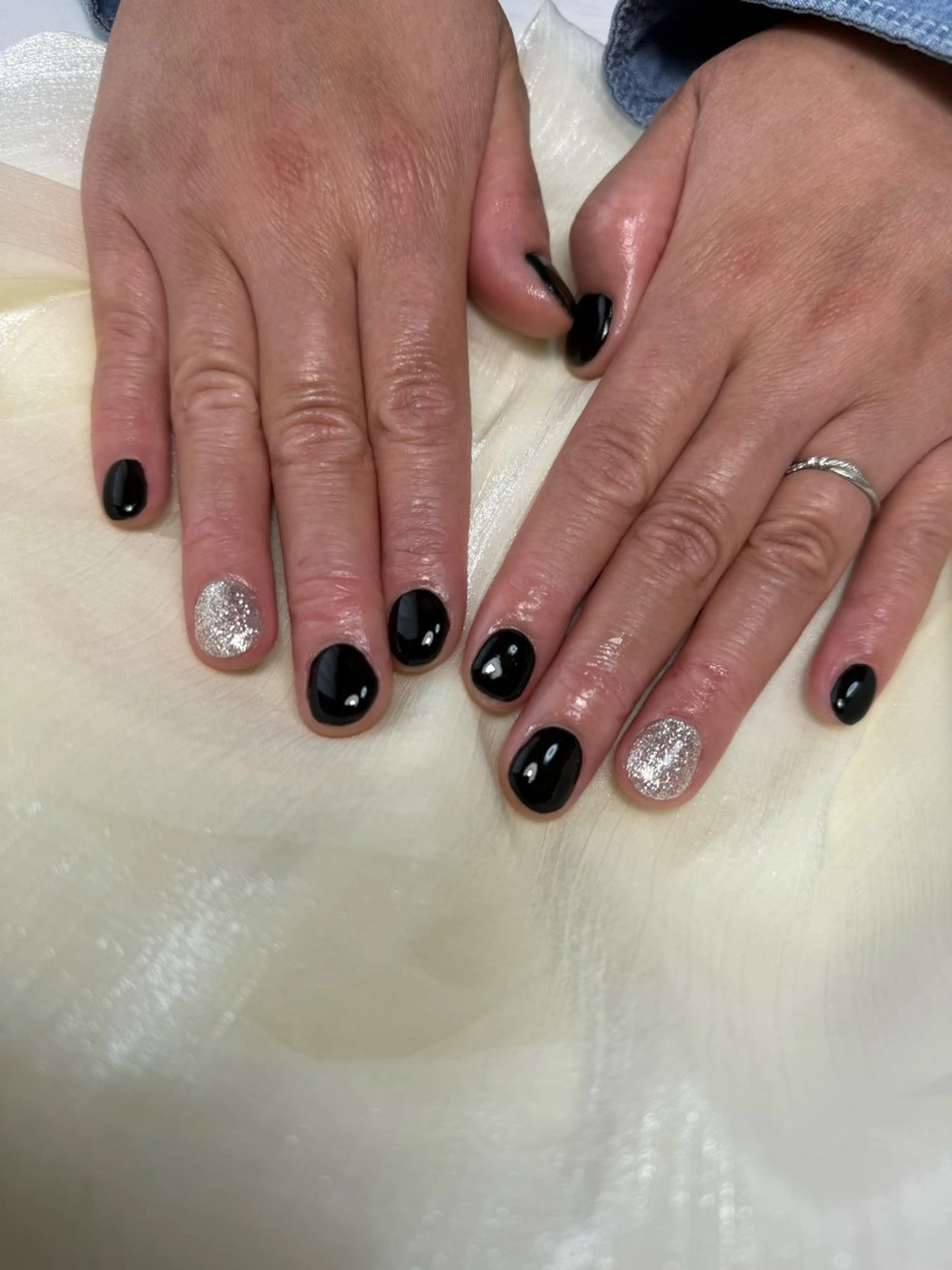 ネイル ハンドネイル 𝘮𝘰𝘰𝘪. 𝘙𝘪𝘴𝘢𓋜のネイルデザイン